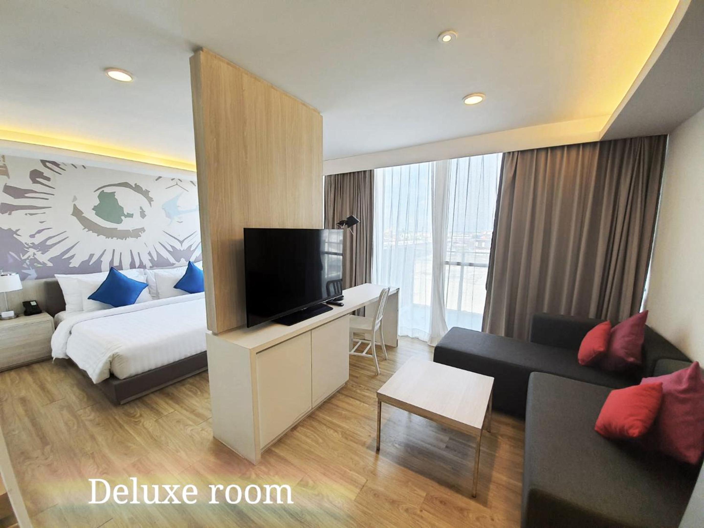Deluxe Double or Twin Room with Balcony