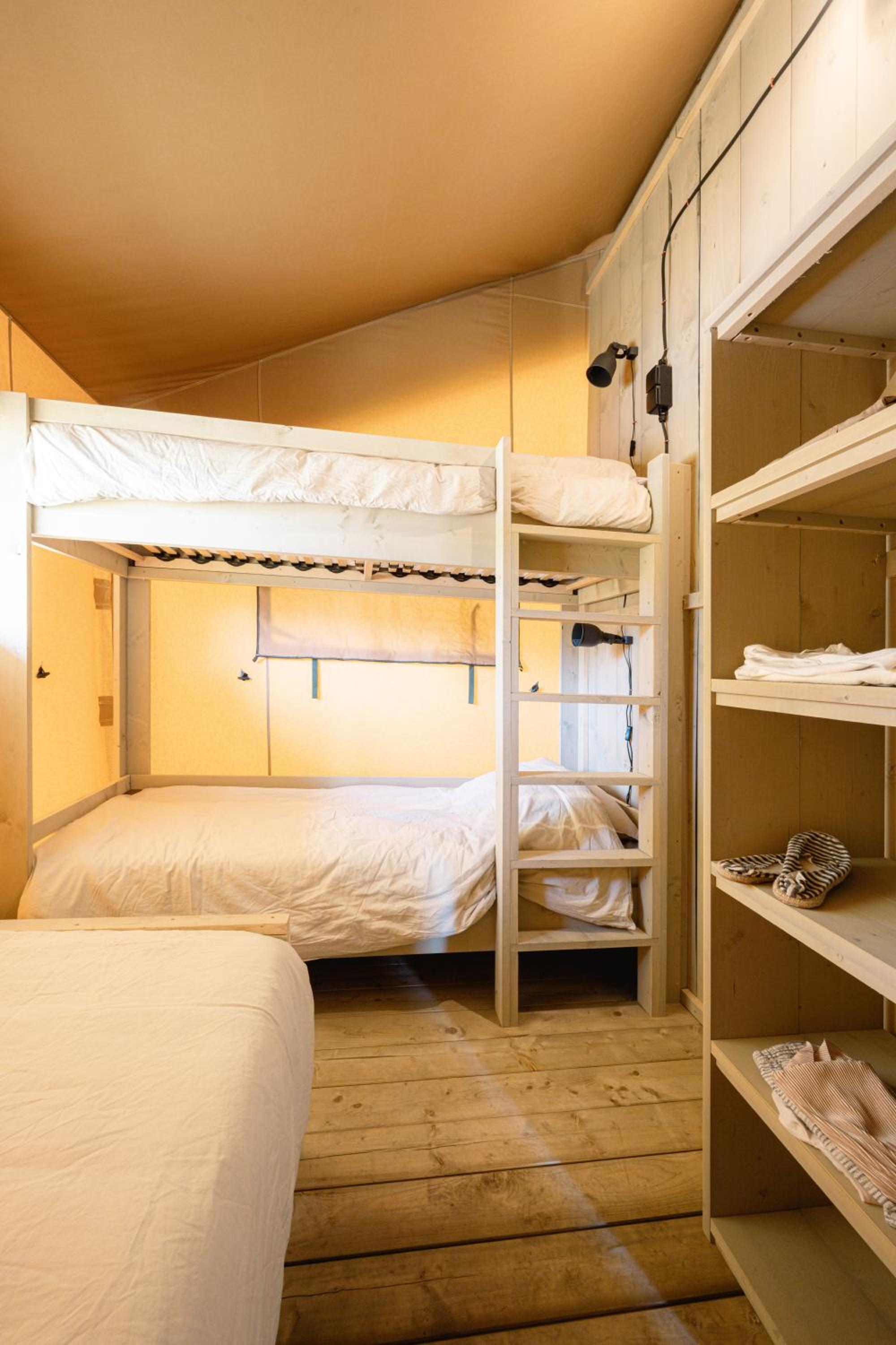One-Bedroom House photo 1