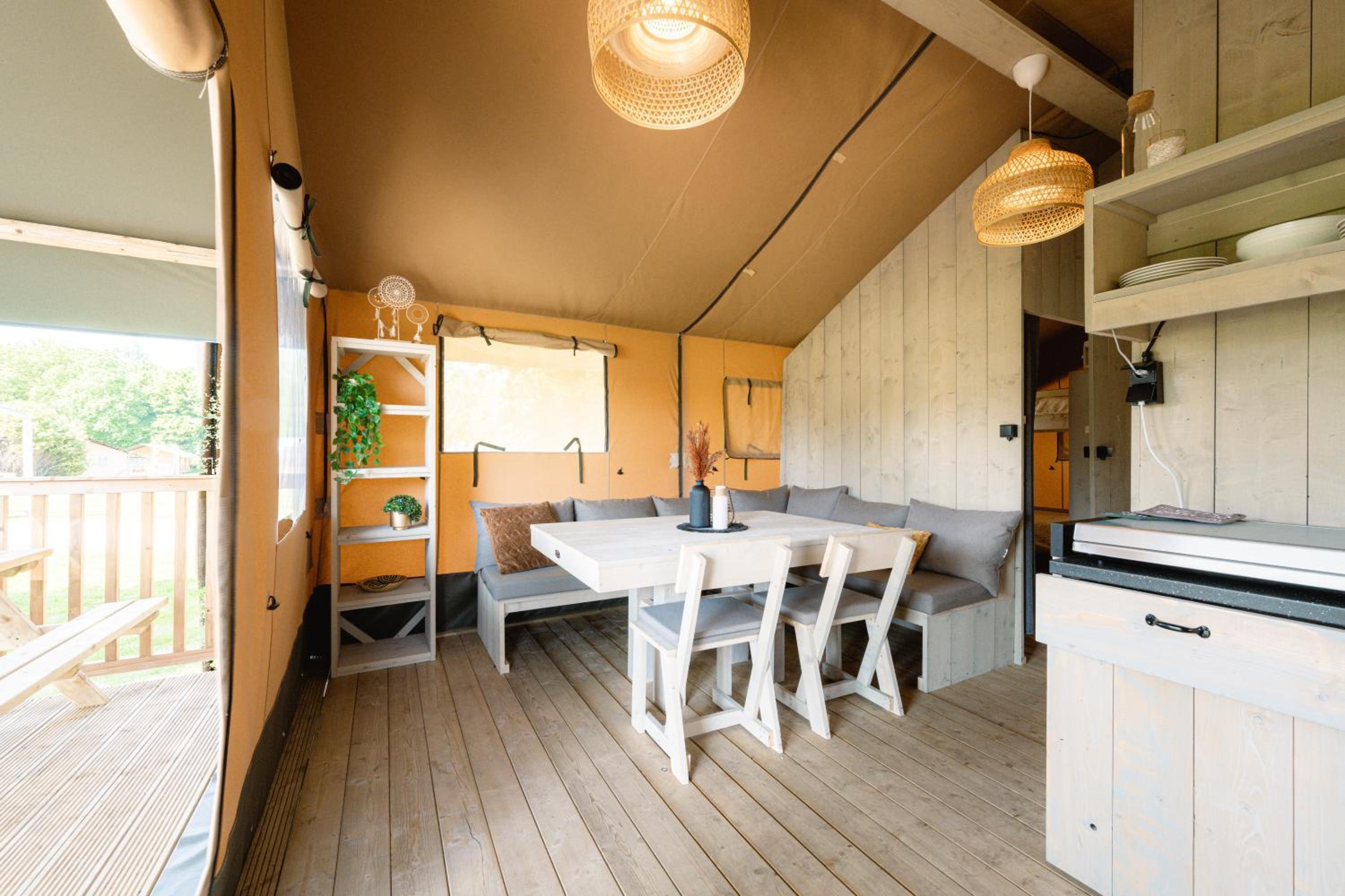 One-Bedroom House photo 3