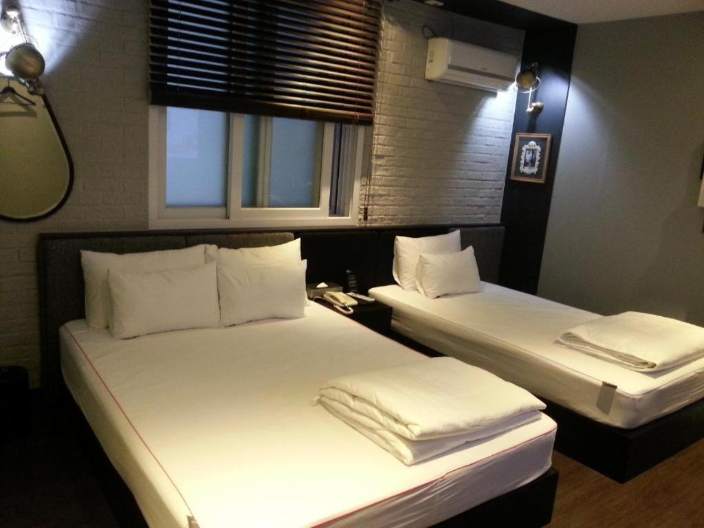 Deluxe Twin Room - Photo 1