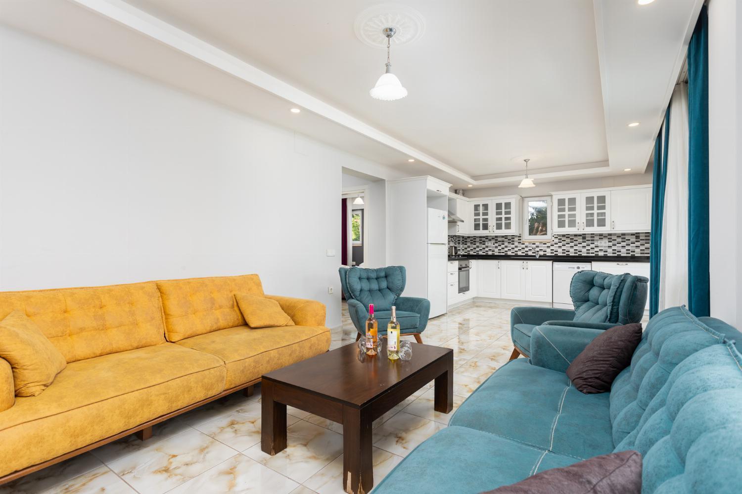Villa photo 3