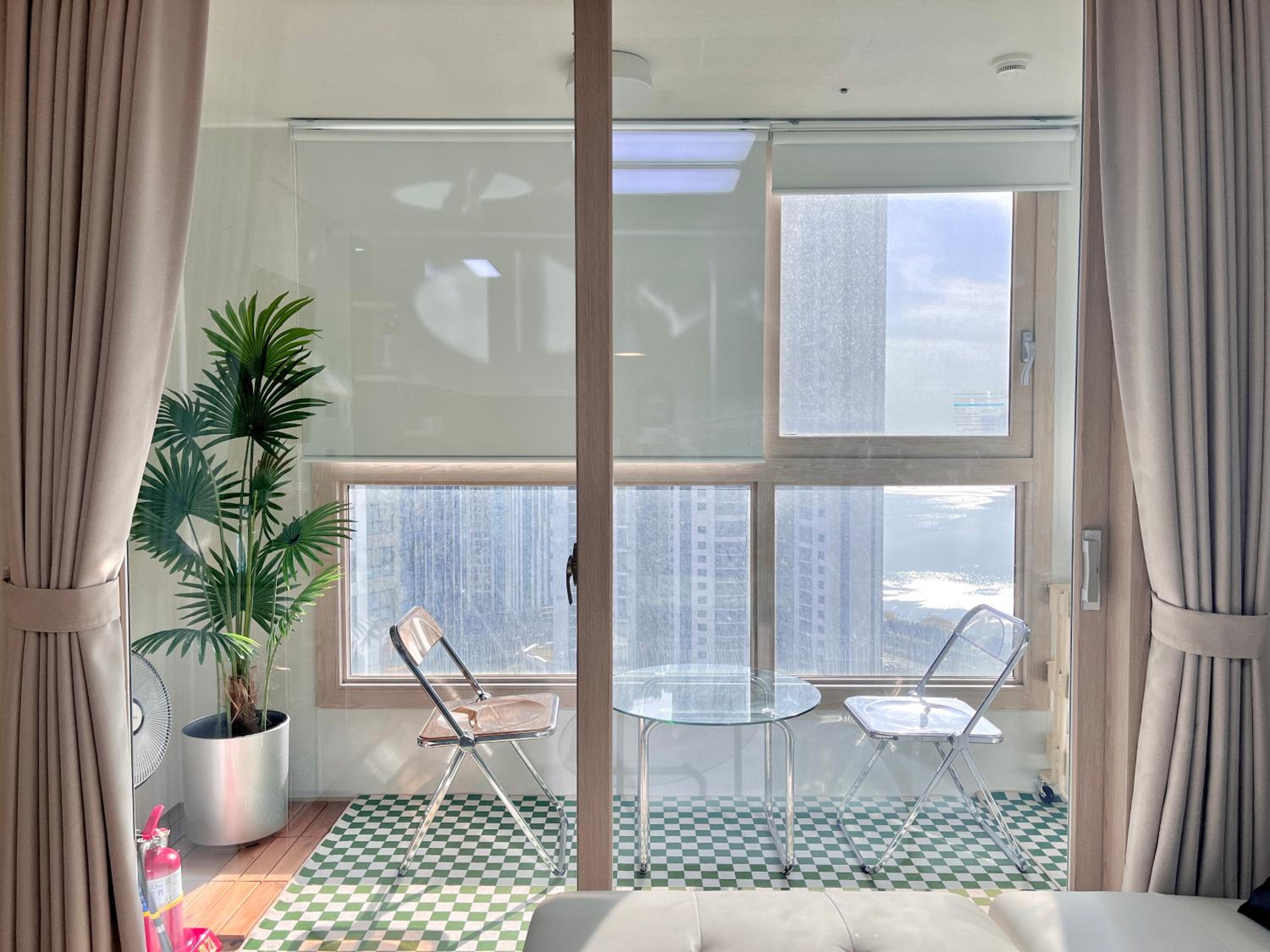 Suite - Photo 21