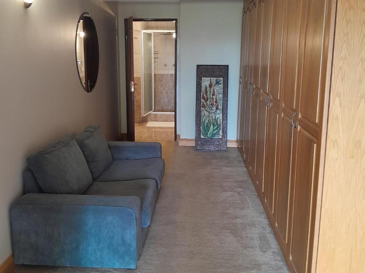 Honeymoon Suite photo 3