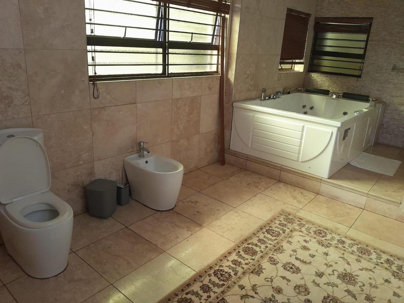 Luxury Suite photo 2