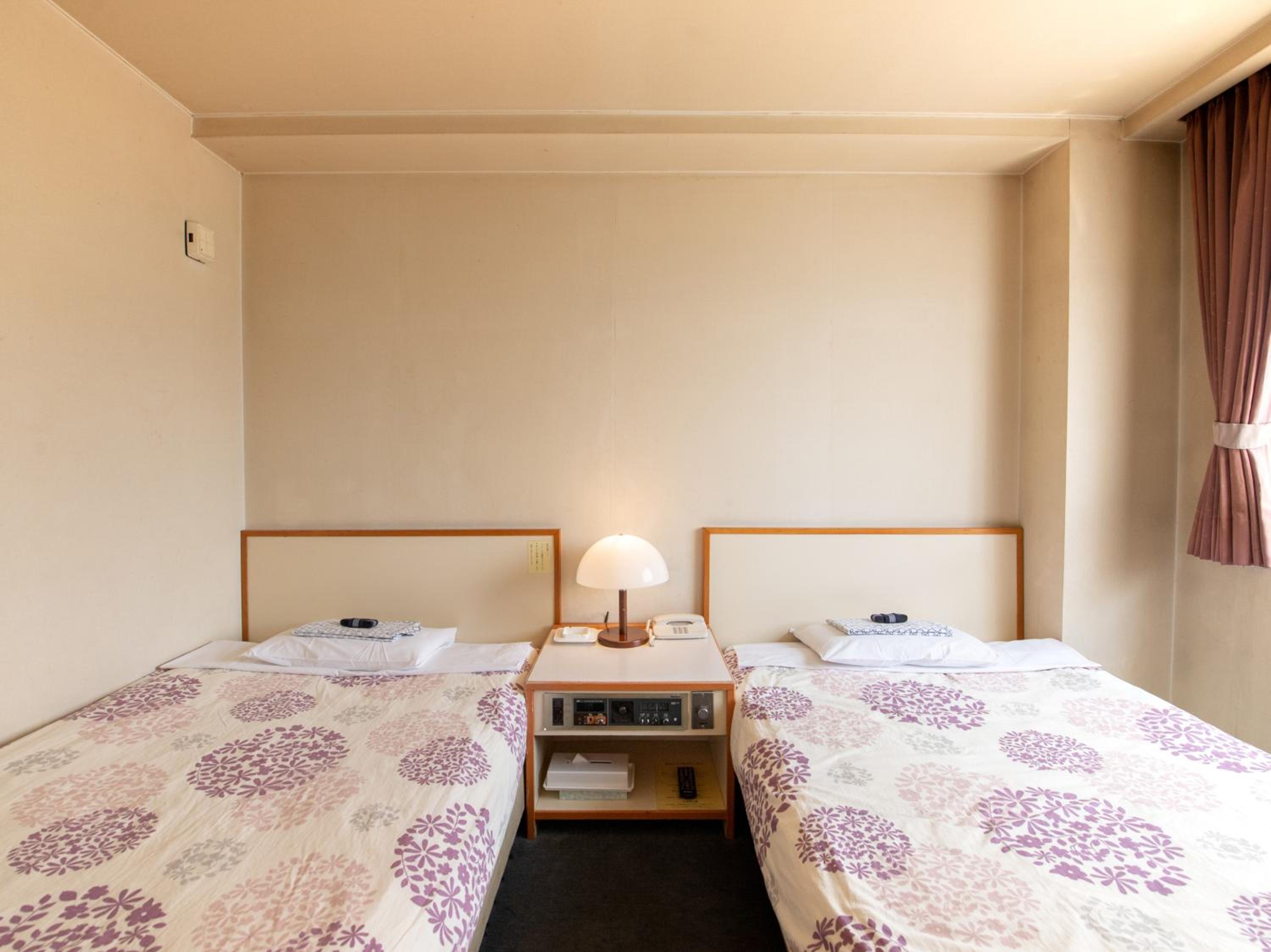 Standard Twin Room photo 3