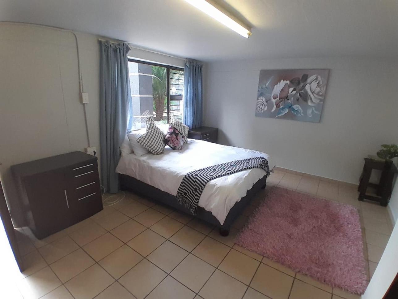 Standard Double Room photo 3