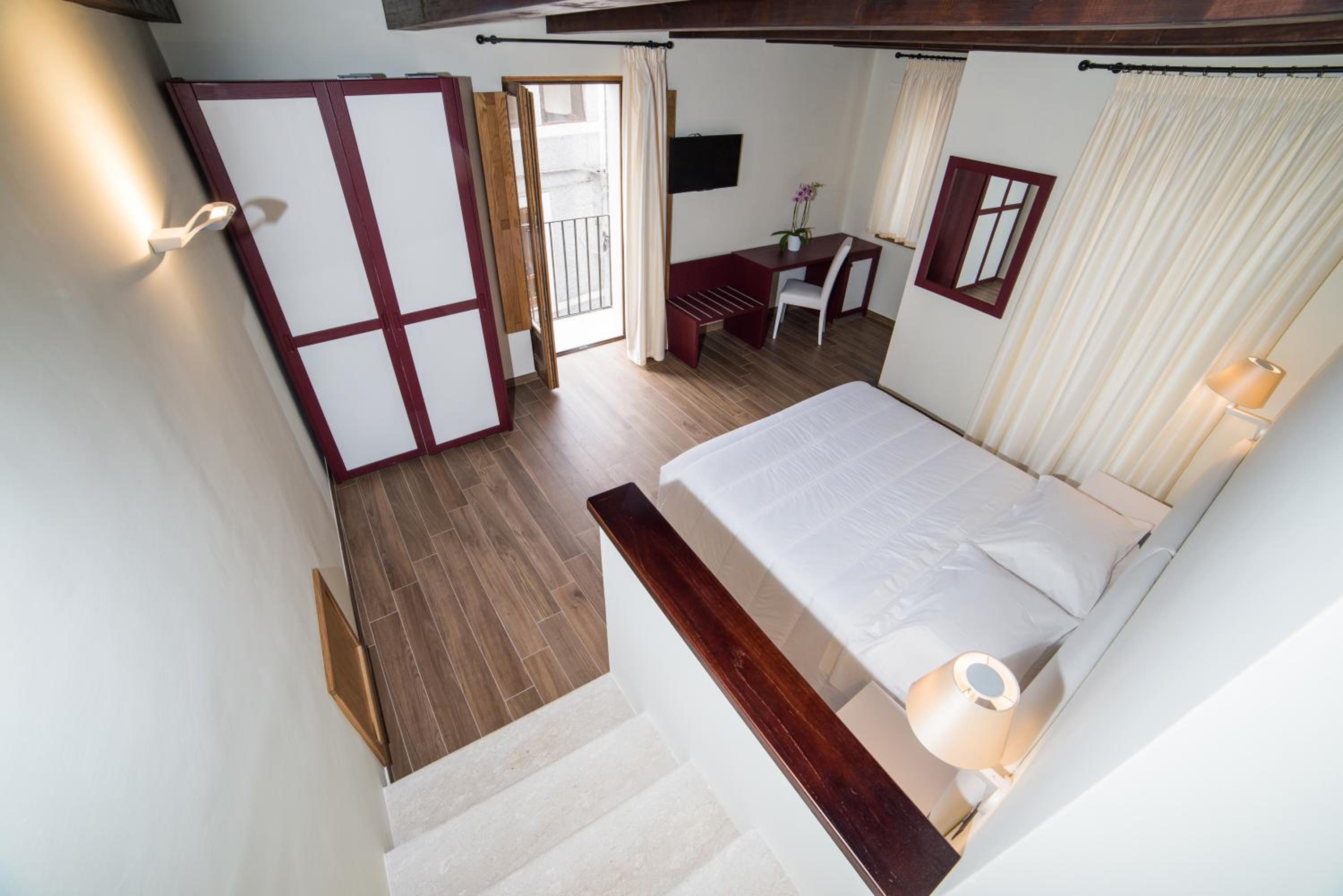 Double or Twin Room photo 3