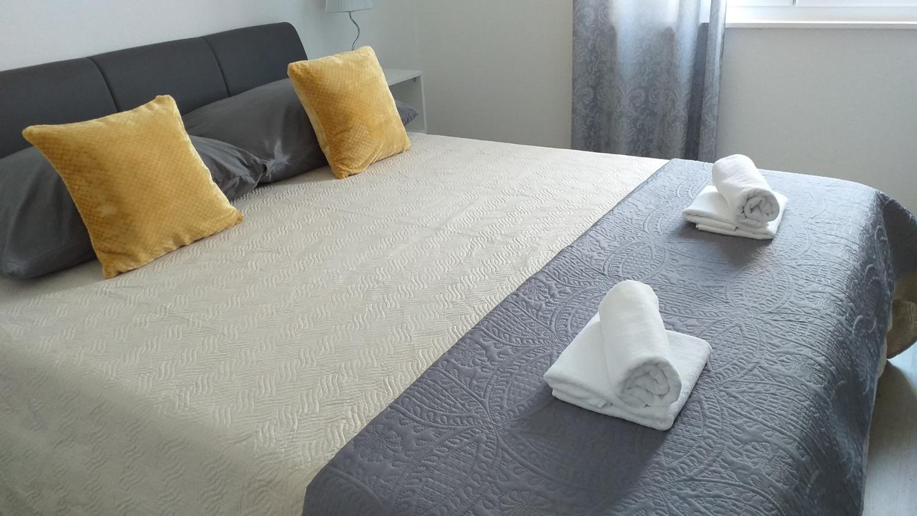 Studio Apartment with Terrace