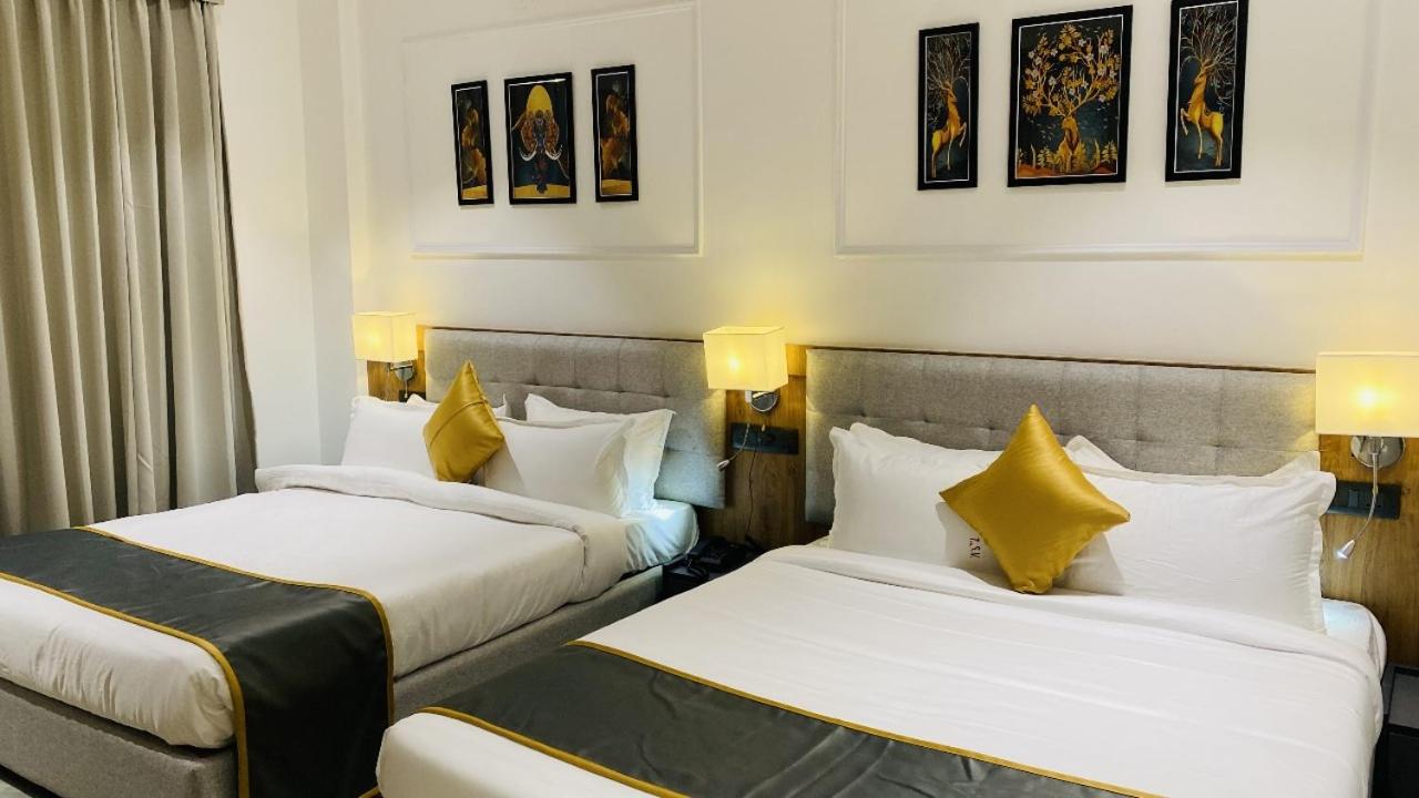 Quadruple Room with Private Bathroom