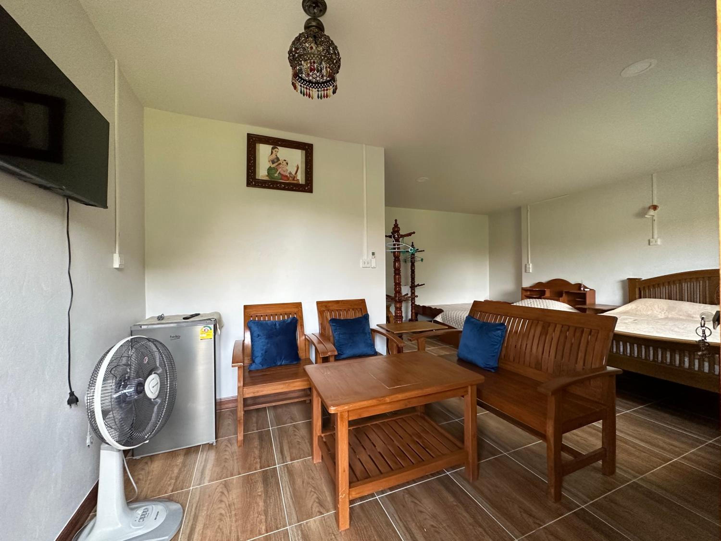 Triple Room with Balcony - Photo 1