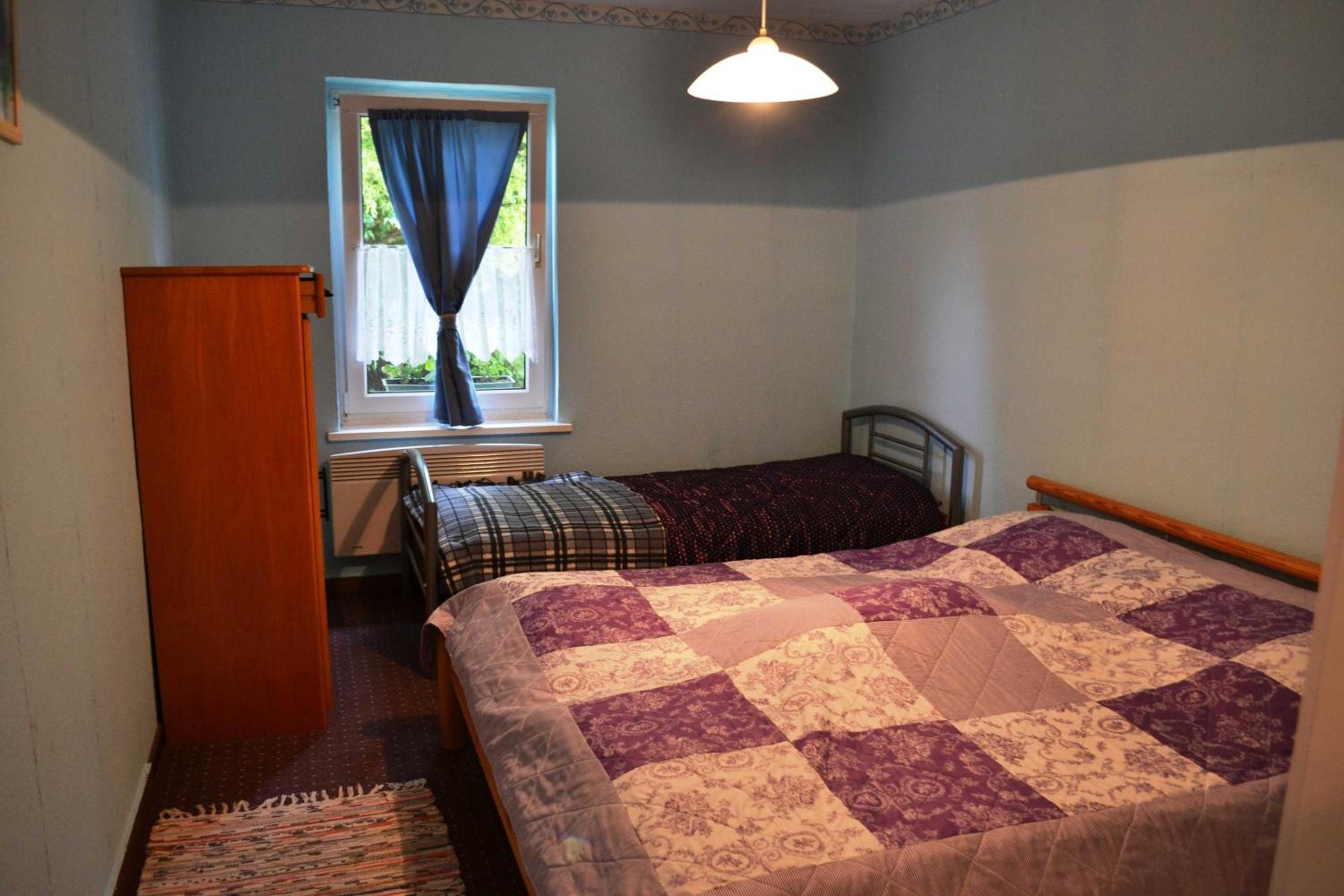 One-Bedroom Apartment with Shower photo 1