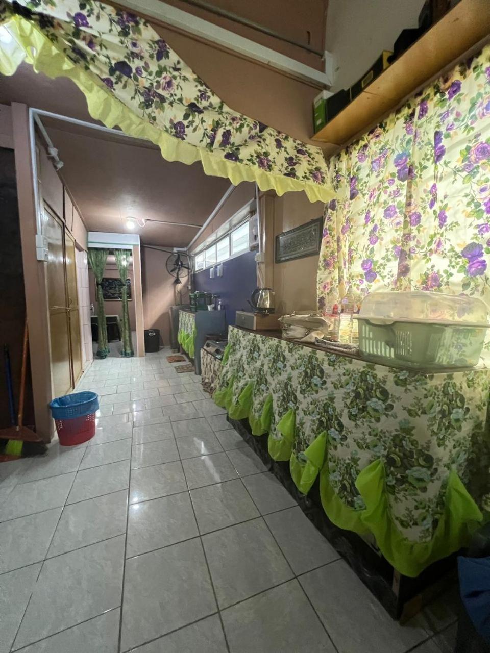 Four-Bedroom House photo 2