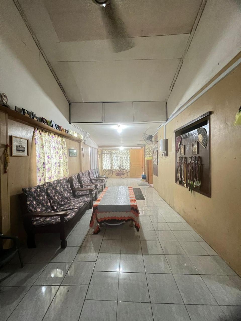 Four-Bedroom House photo 1