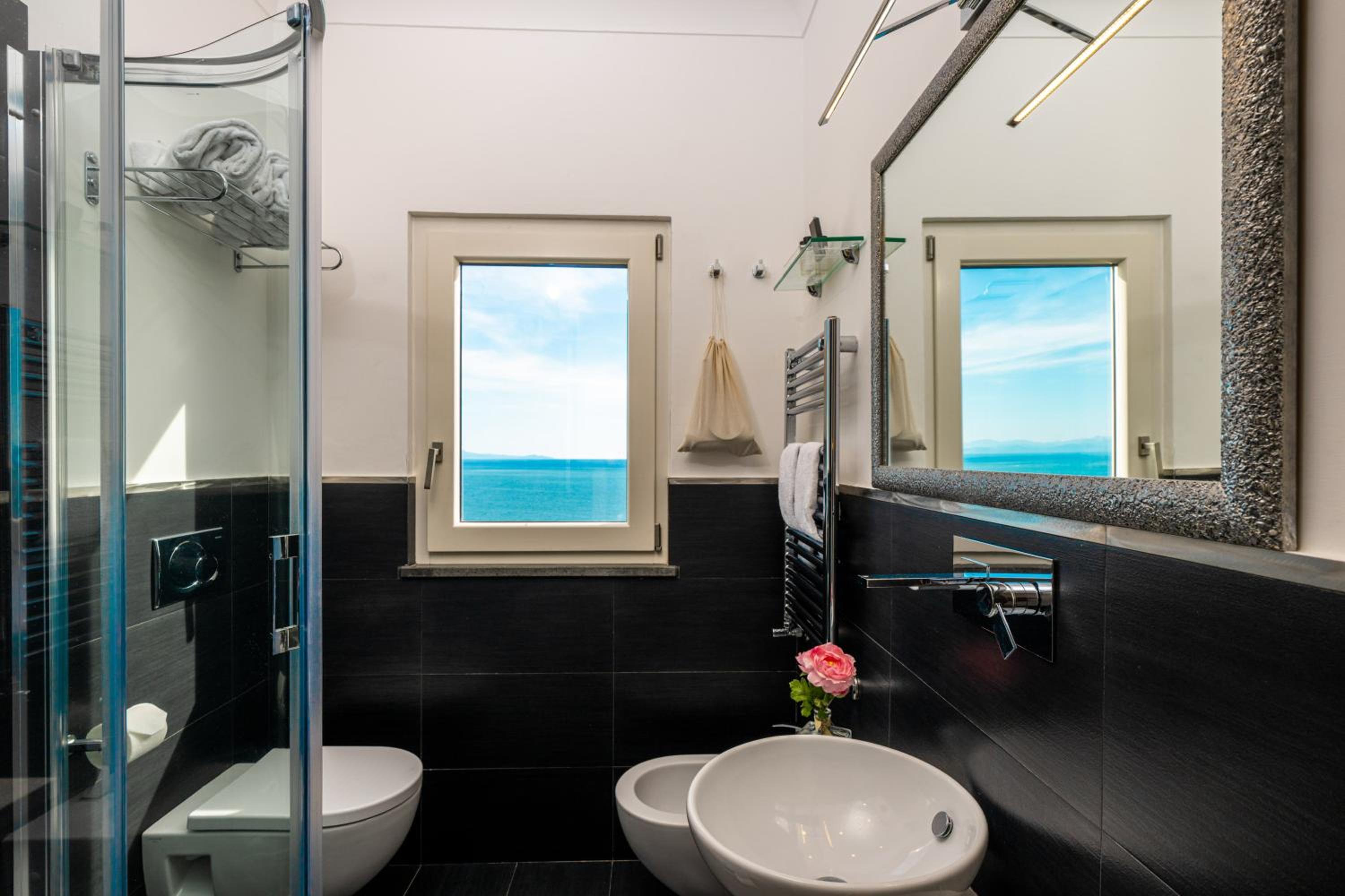 Double Room with Sea View photo 3