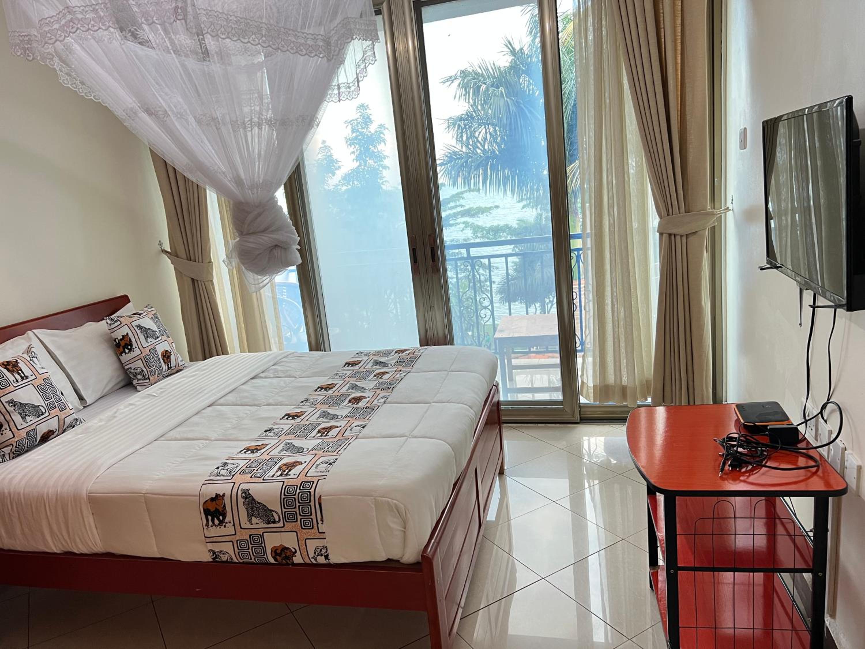 Double Room with Lake View