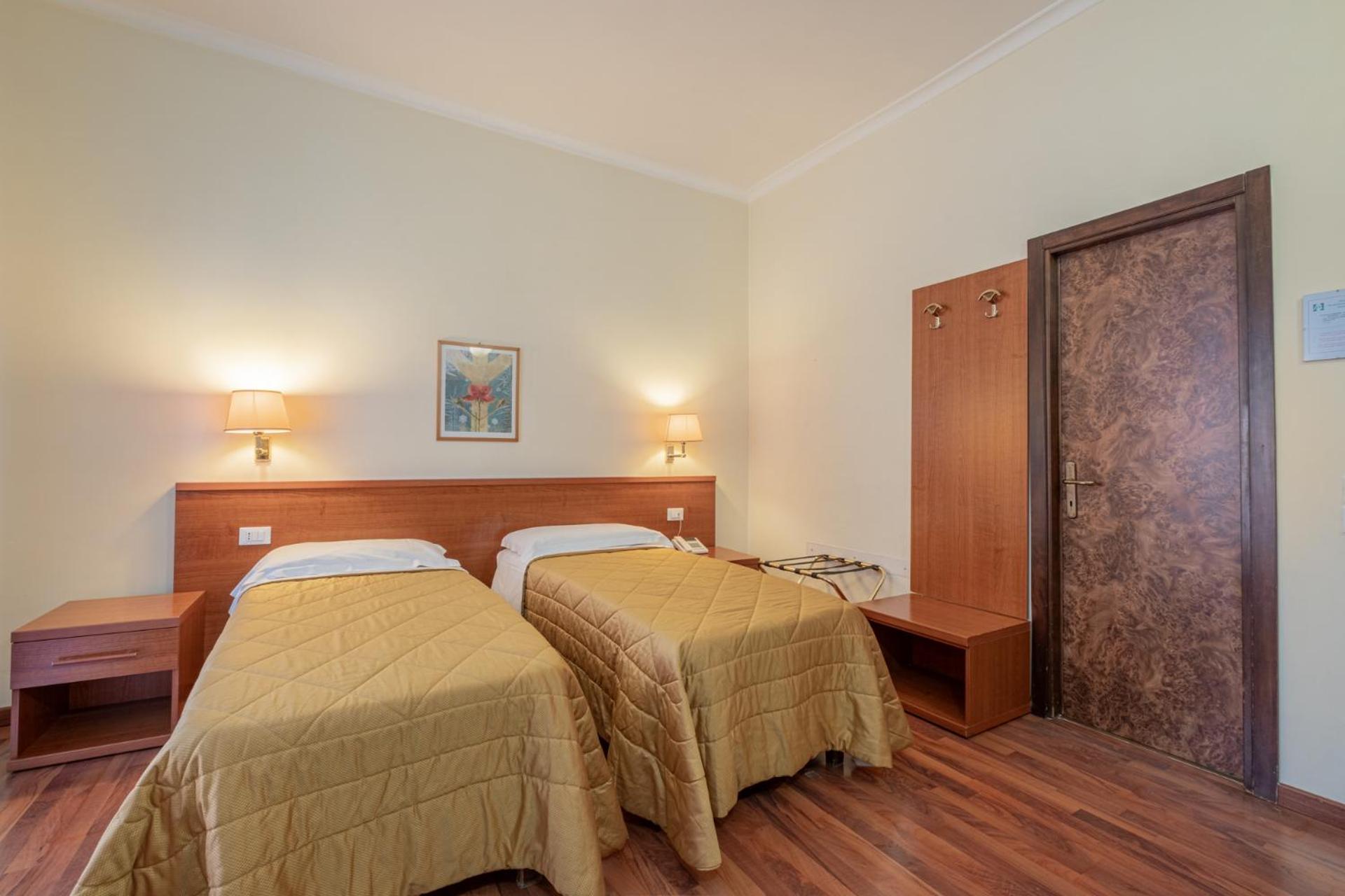 Twin Room photo 2