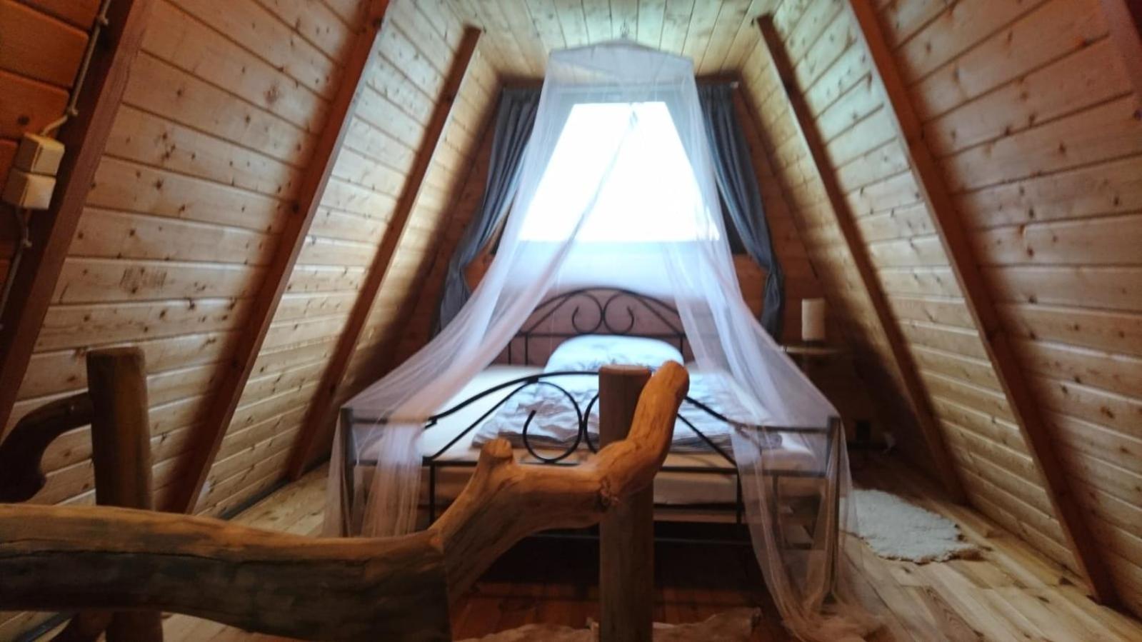 One-Bedroom House photo 2