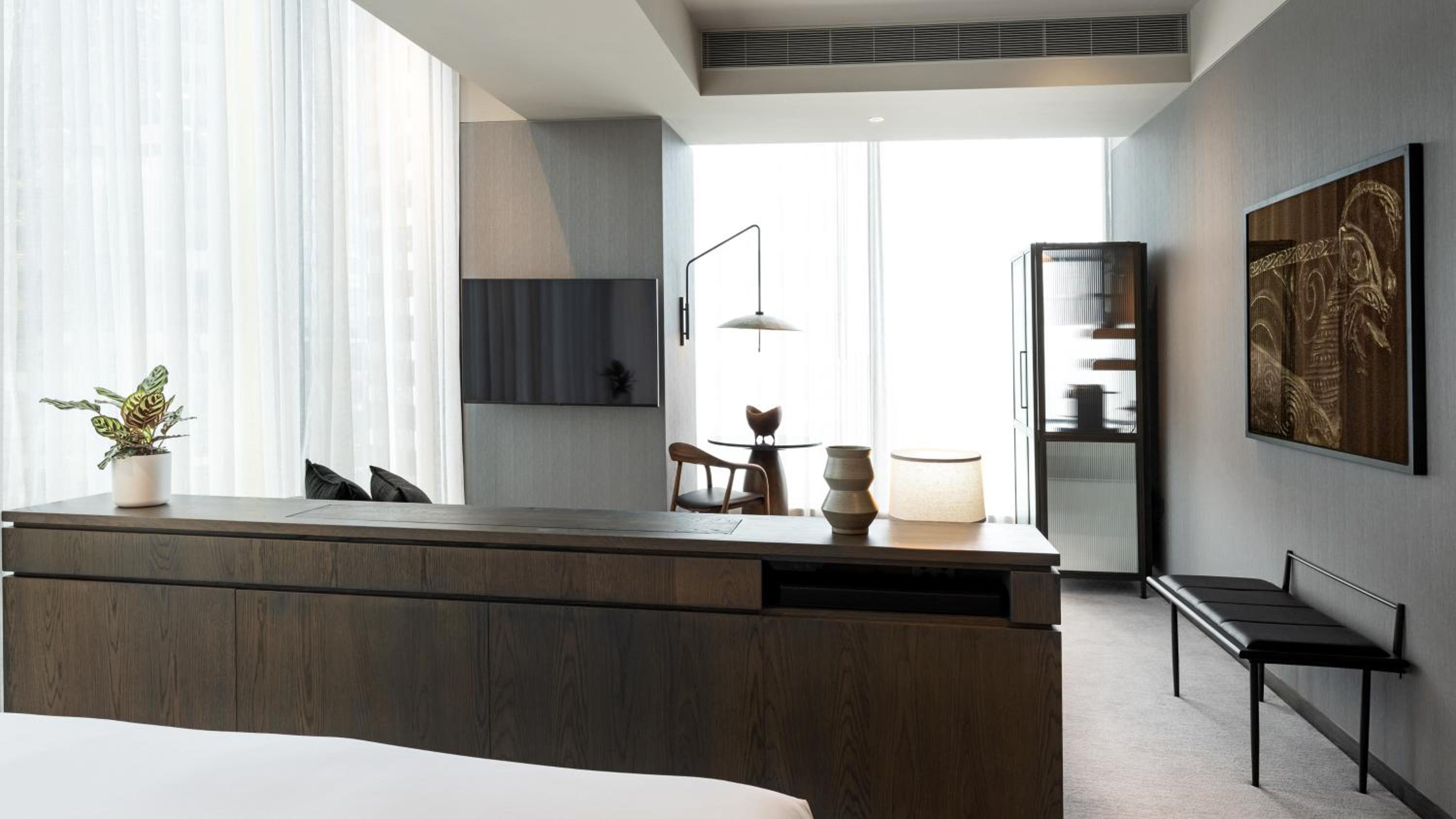 Junior King Suite photo 1