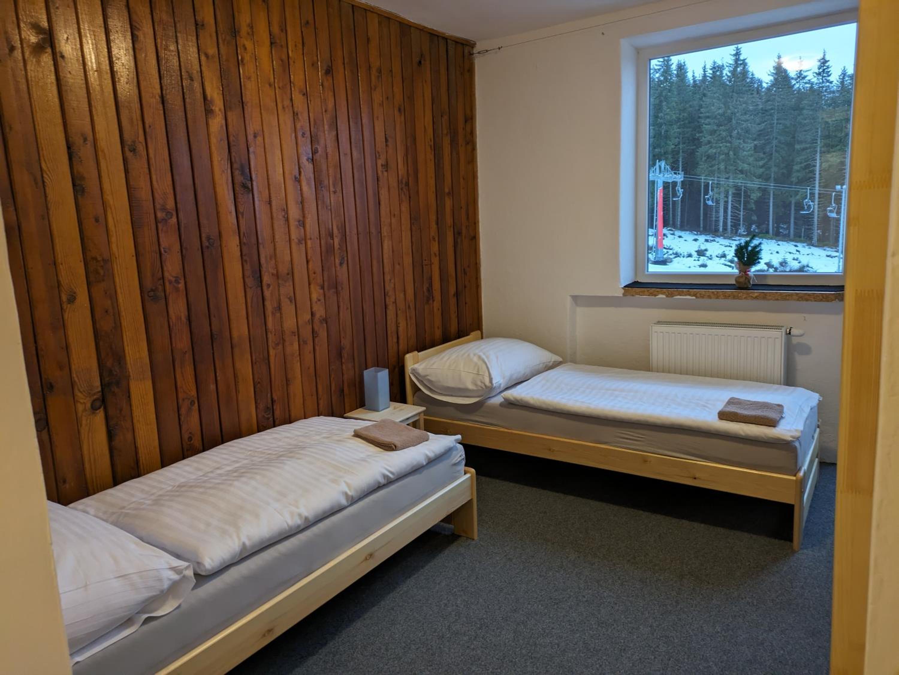 Quadruple Room with Balcony - Photo 4