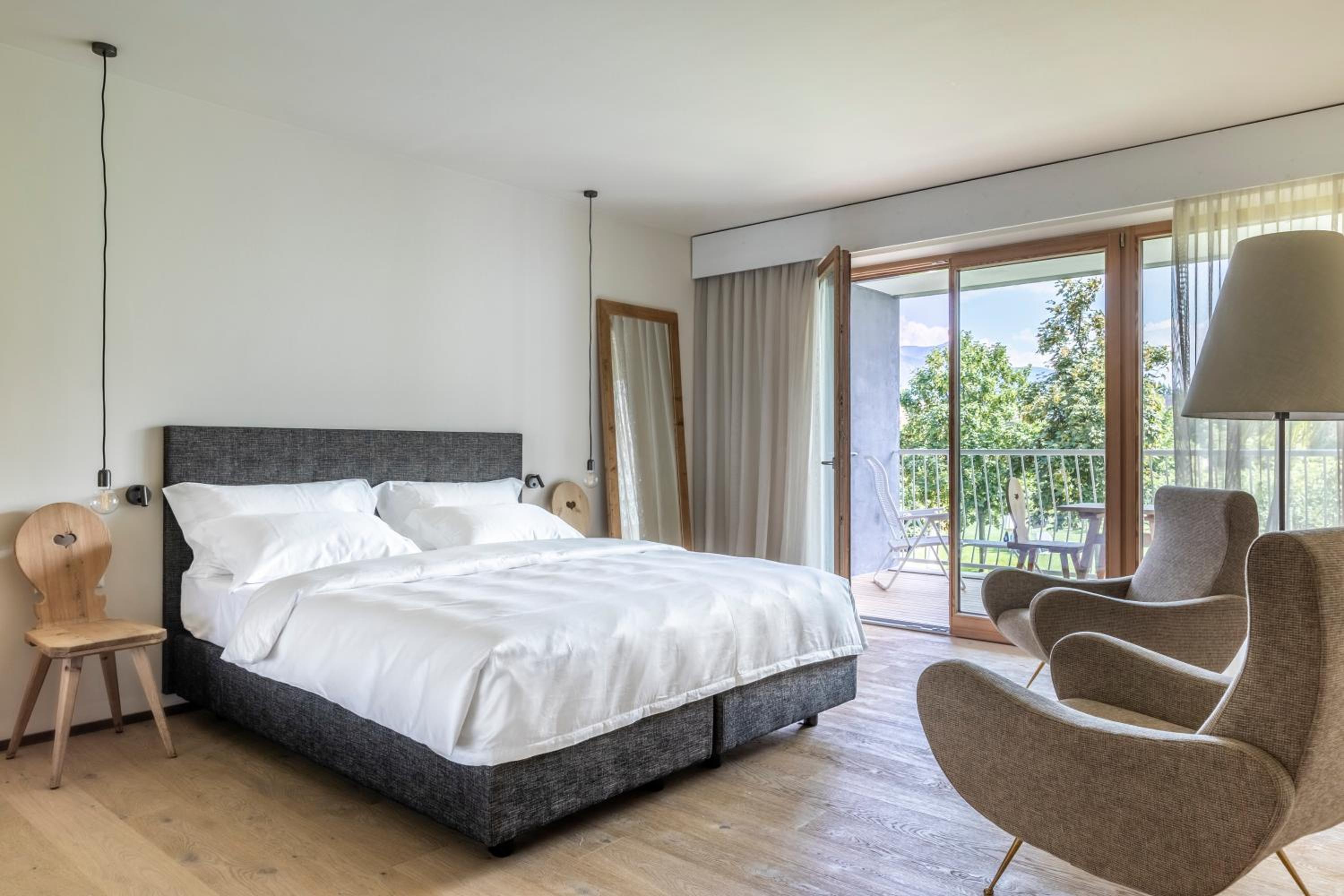 Deluxe Suite with Terrace and Garden View