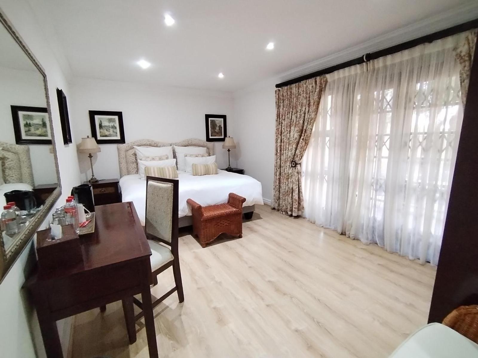 Standard Double or Twin Room photo 1