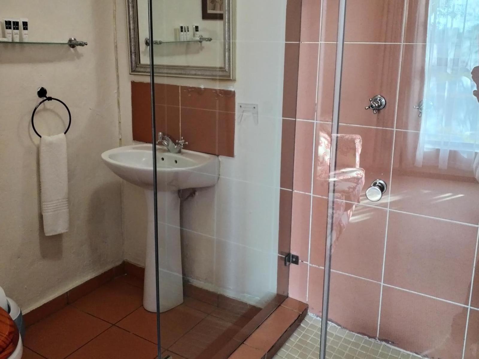 Double or Twin Room photo 2
