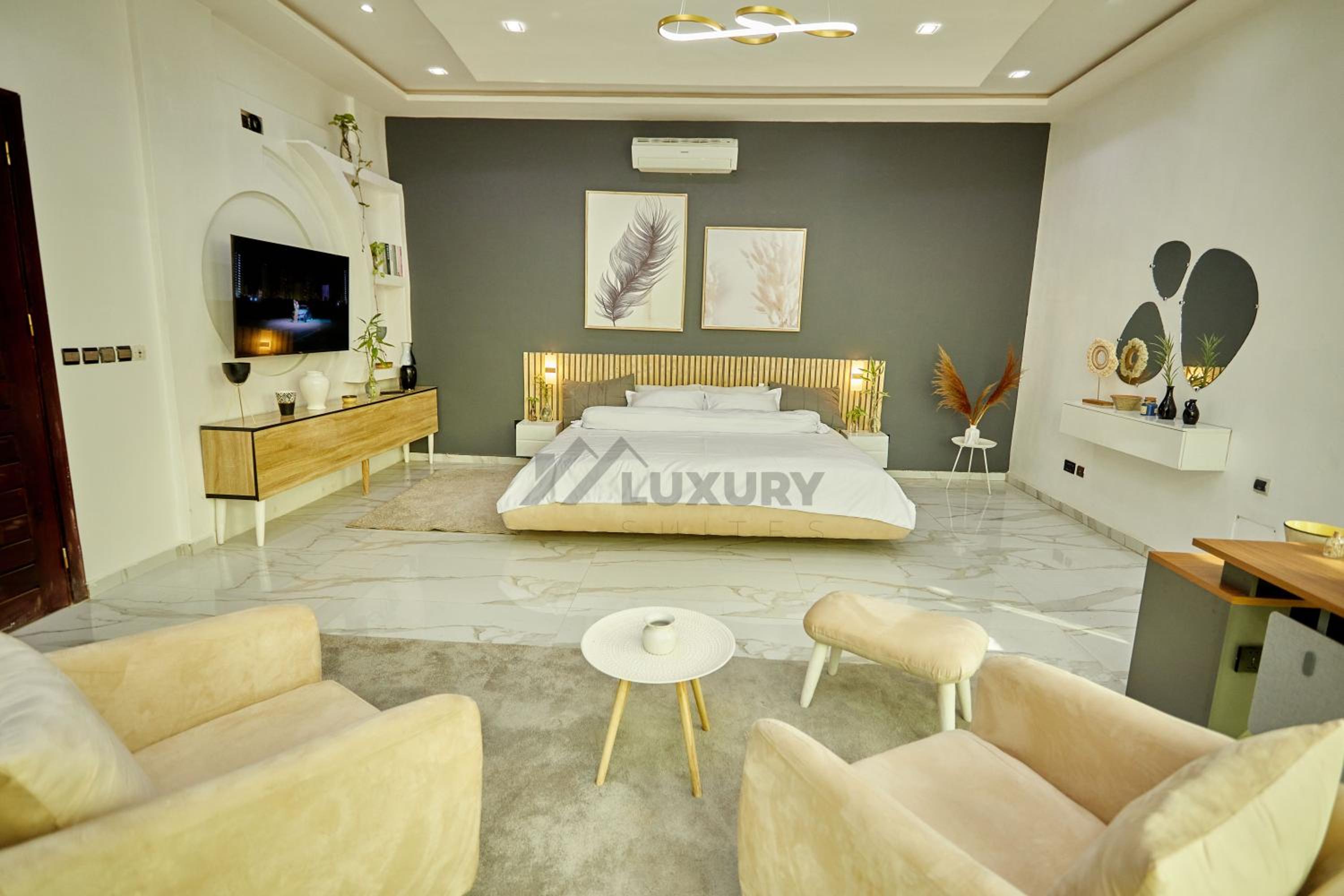 One-Bedroom Suite