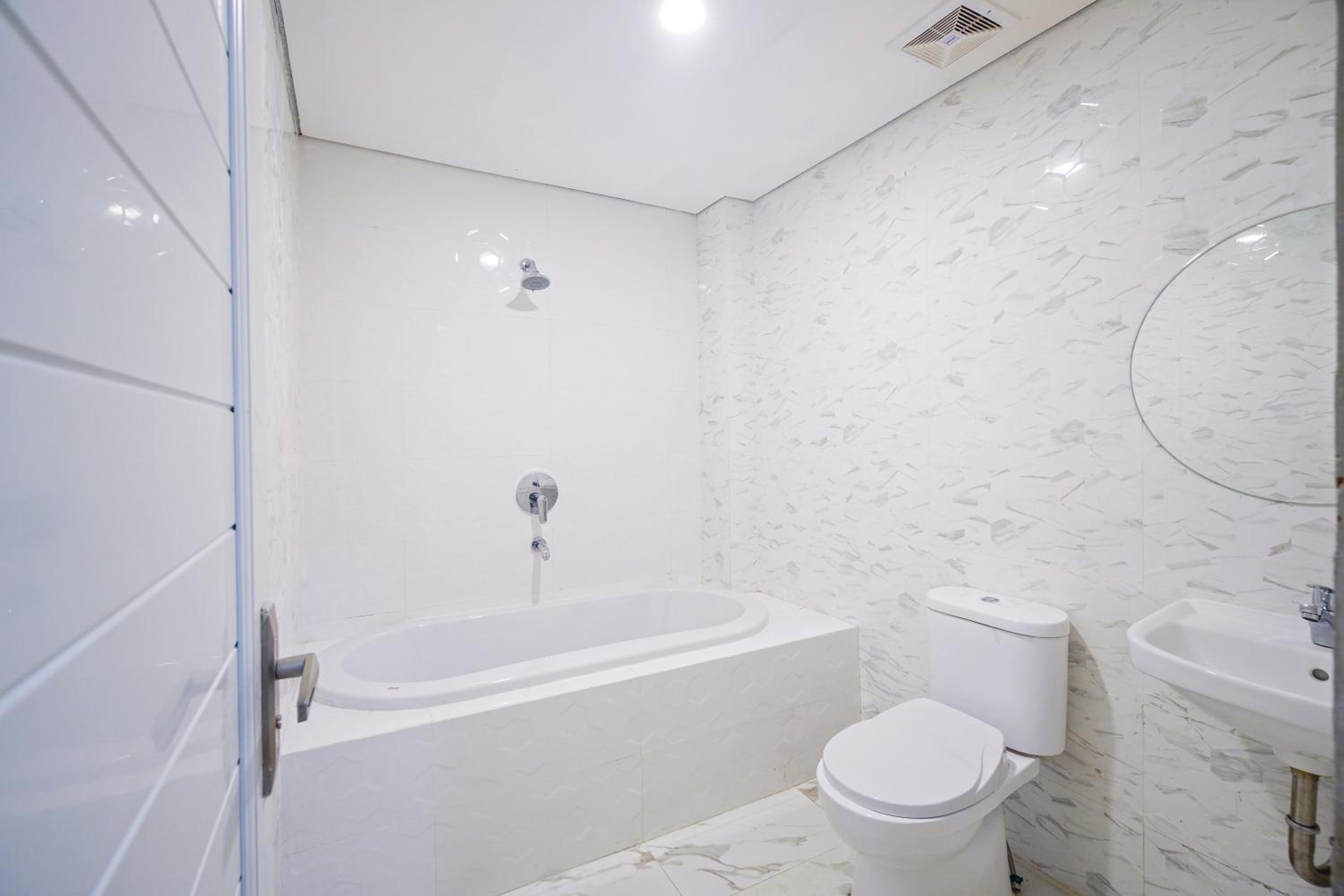 Suite - Photo 2