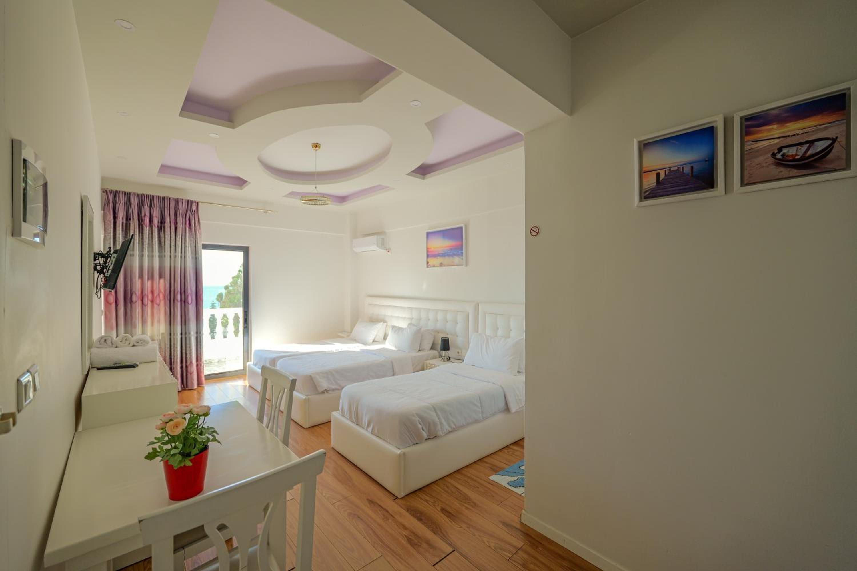 Triple Room with Sea View