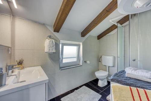 Holiday Home - Photo 16