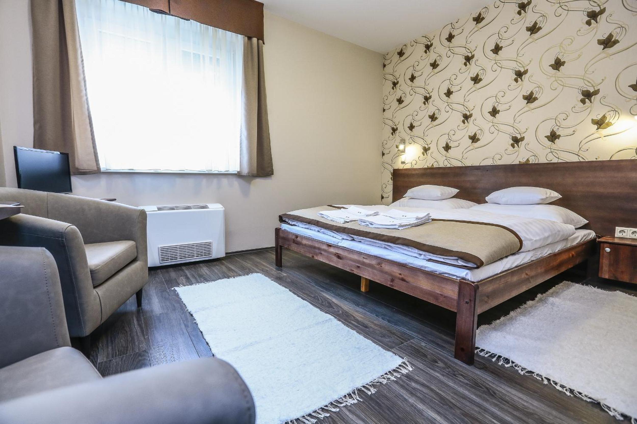 Superior Double or Twin Room photo 2