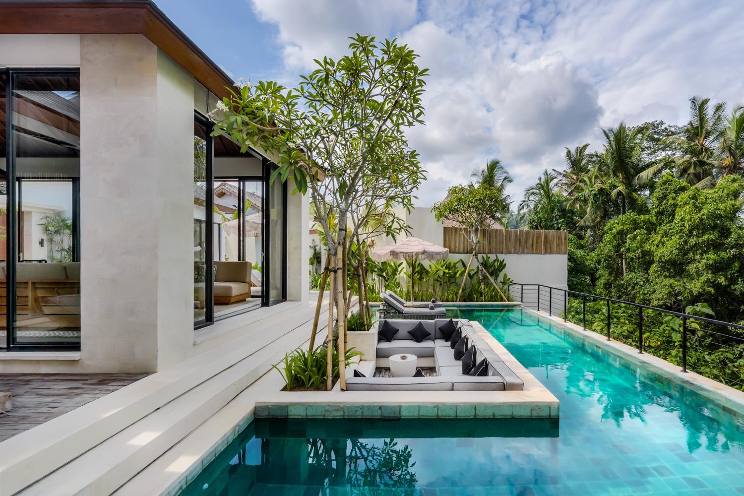 Three-Bedroom Villa - Photo 3
