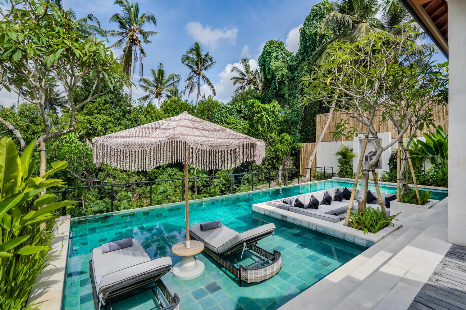 Three-Bedroom Villa - Photo 17