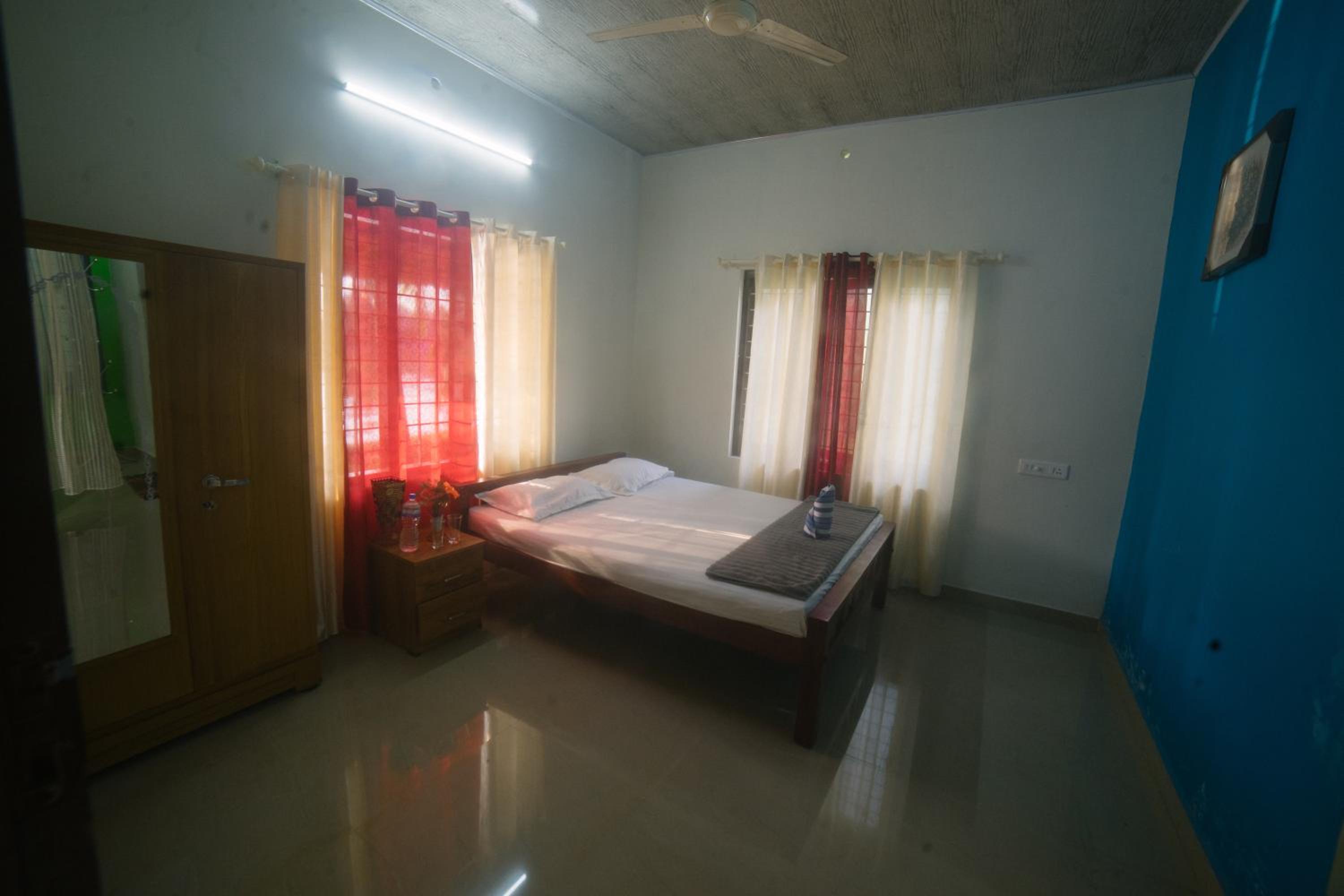 Three-Bedroom Villa photo 1