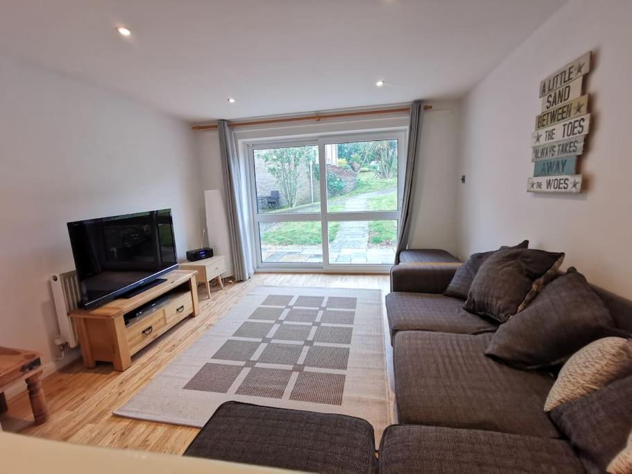 Two-Bedroom House photo 2
