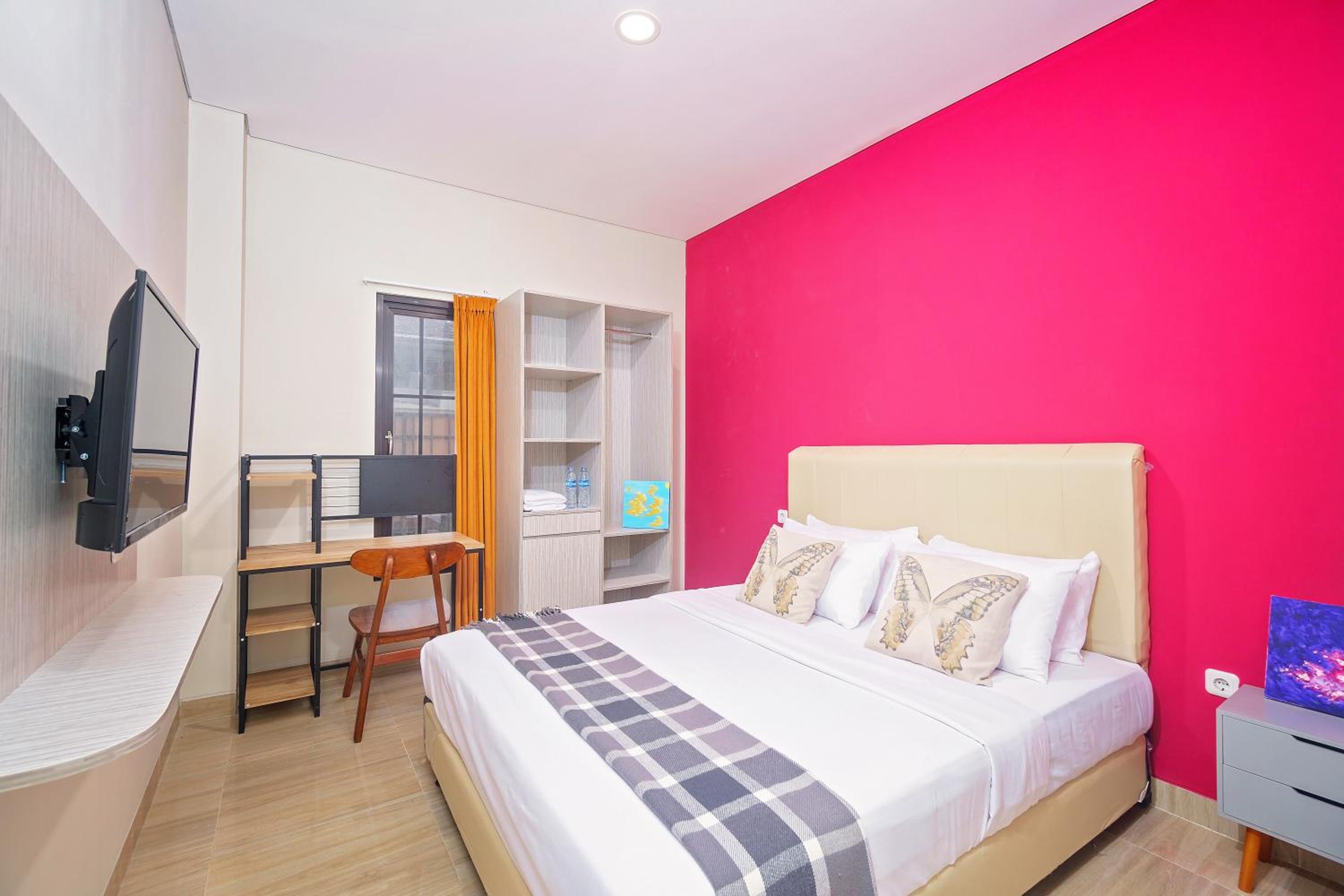 Standard Double Room - Photo 1