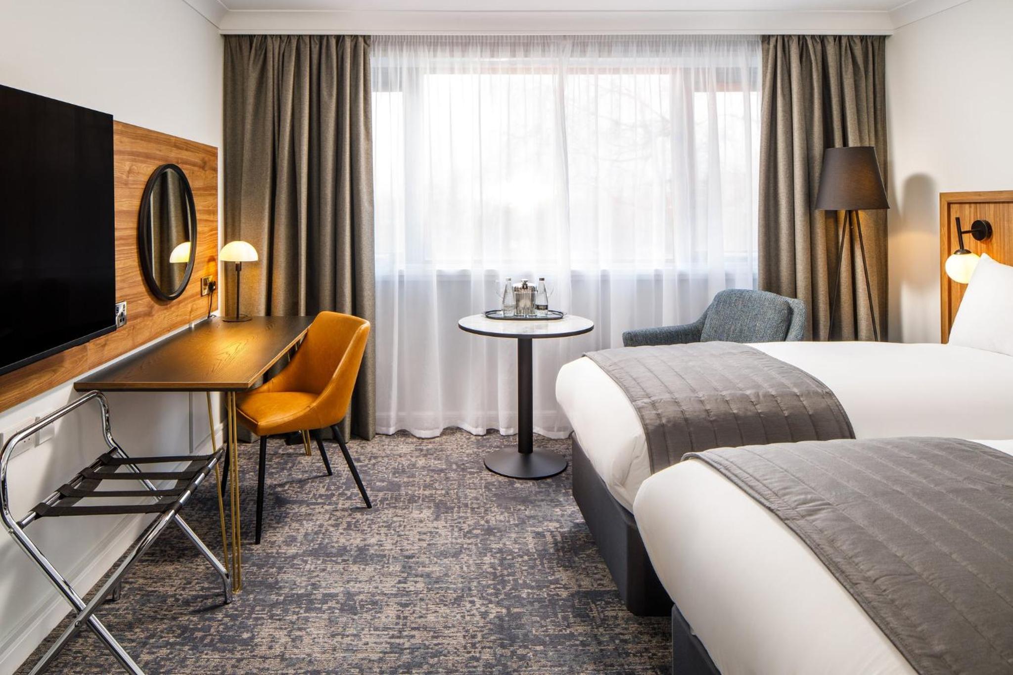 Standard Room with Two Single Beds - Photo 9
