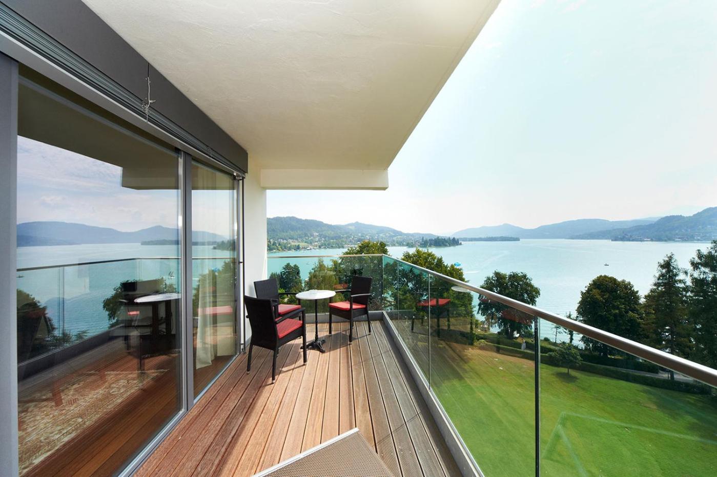 Family Suite with Balcony thumbnail 5