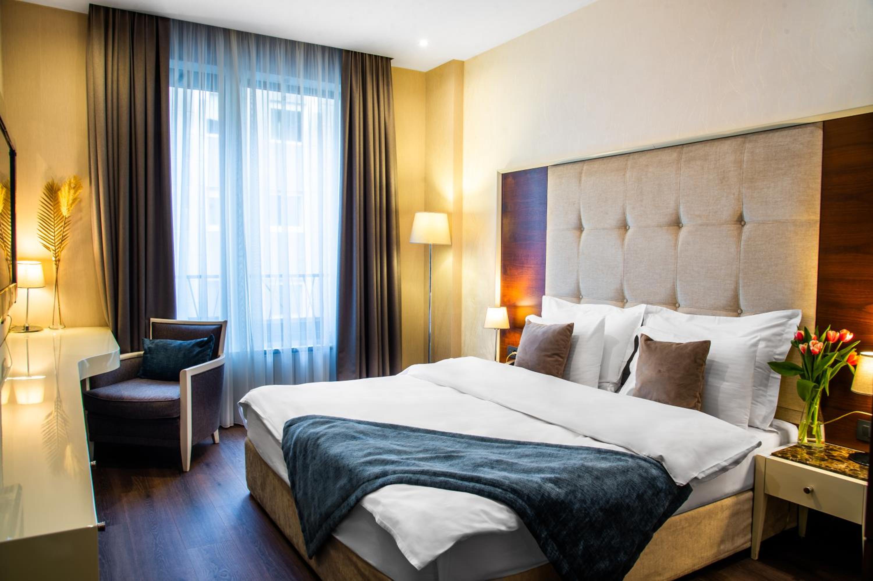Deluxe Double Room - Photo 1