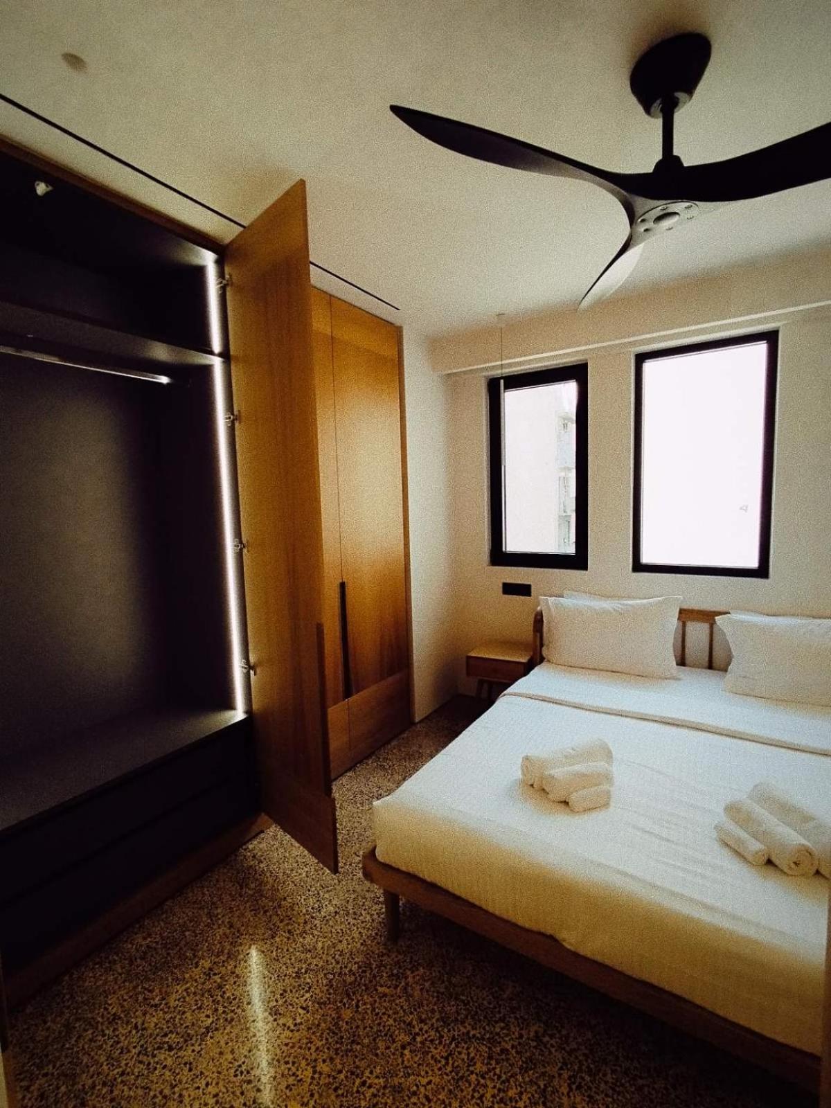 Presidential Suite with Panoramic Acropolis View