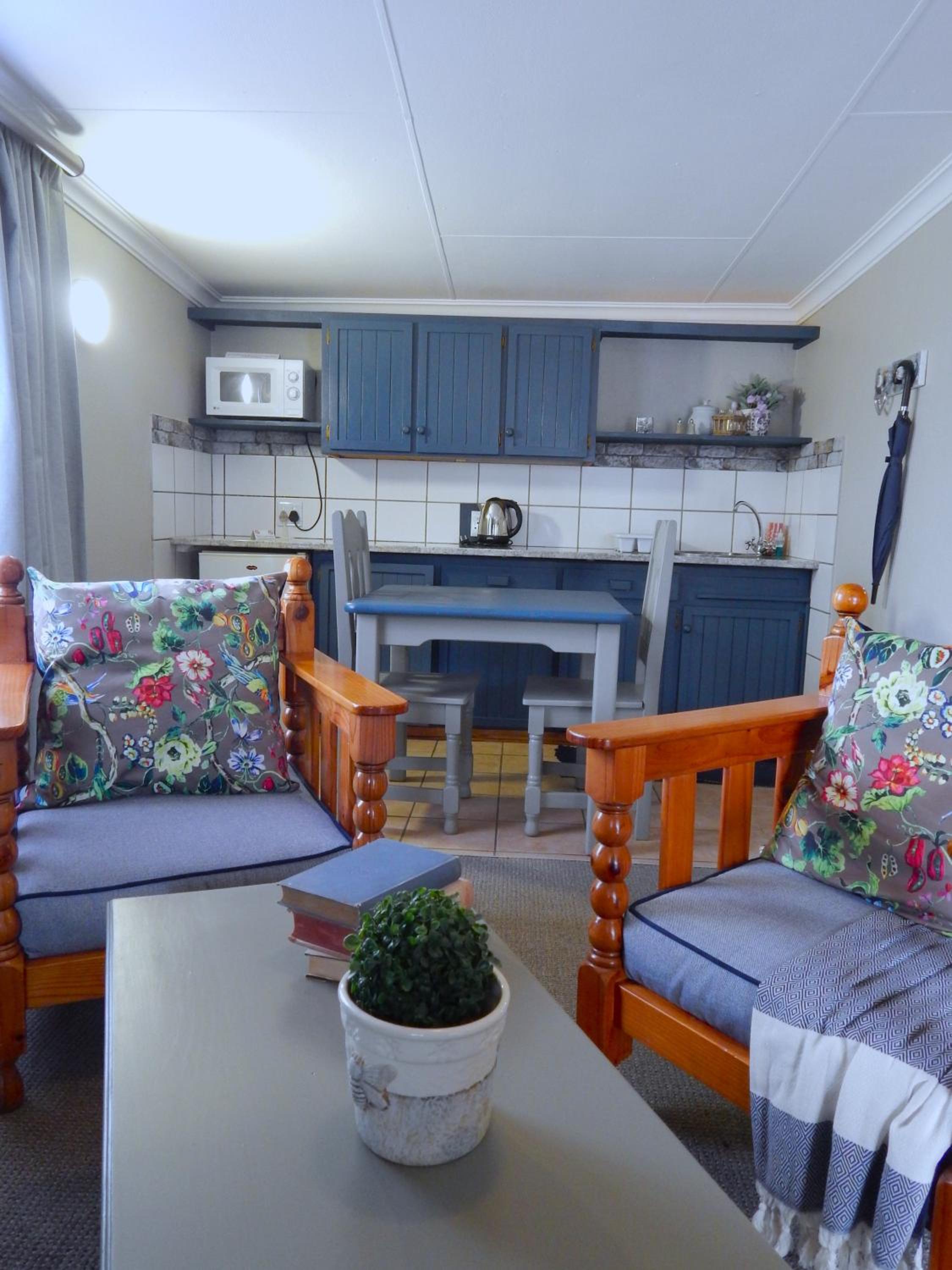 Double Room with Garden View - Photo 6