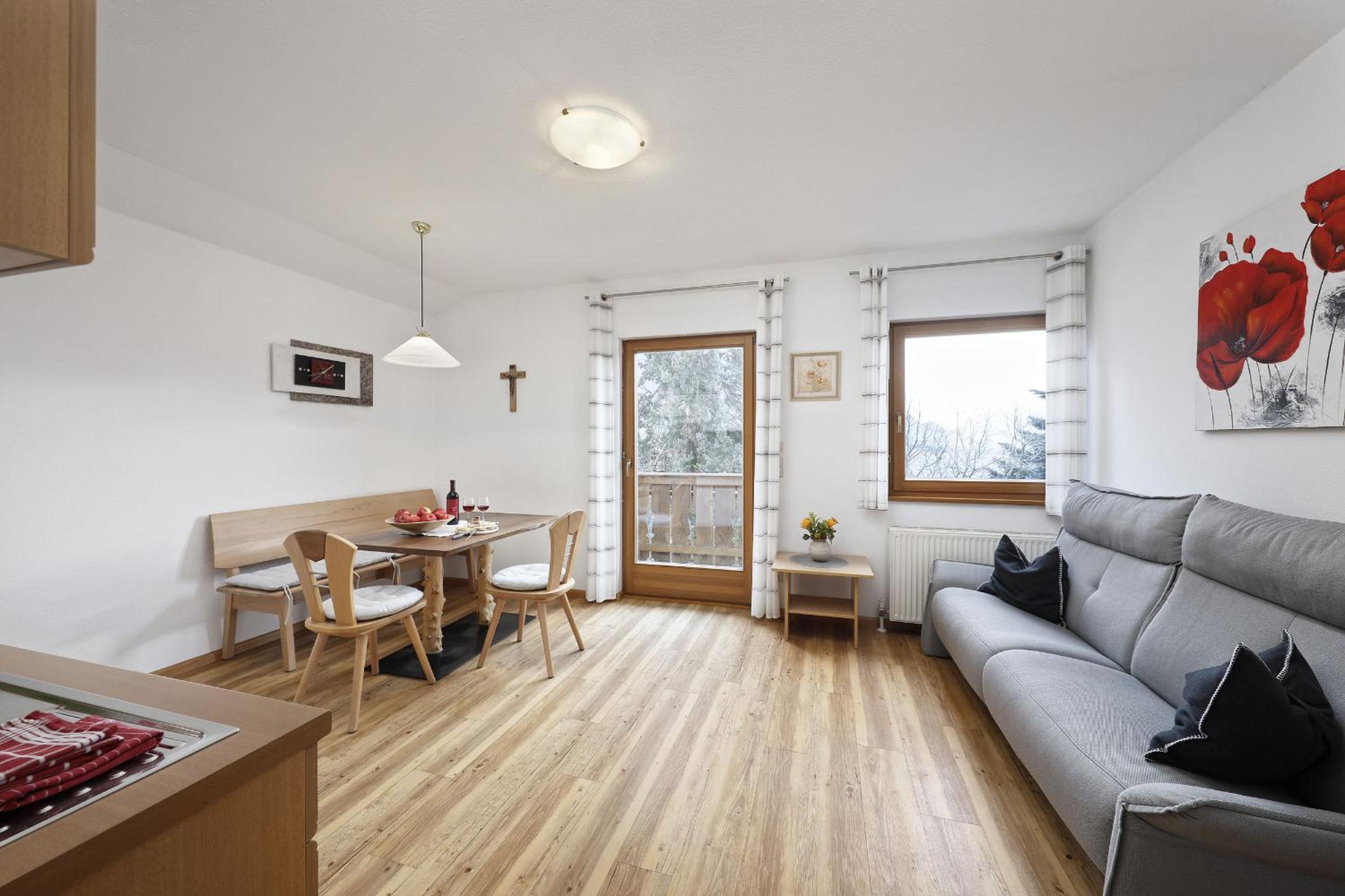 Two-Bedroom Deluxe Apartment with Garden View photo 1