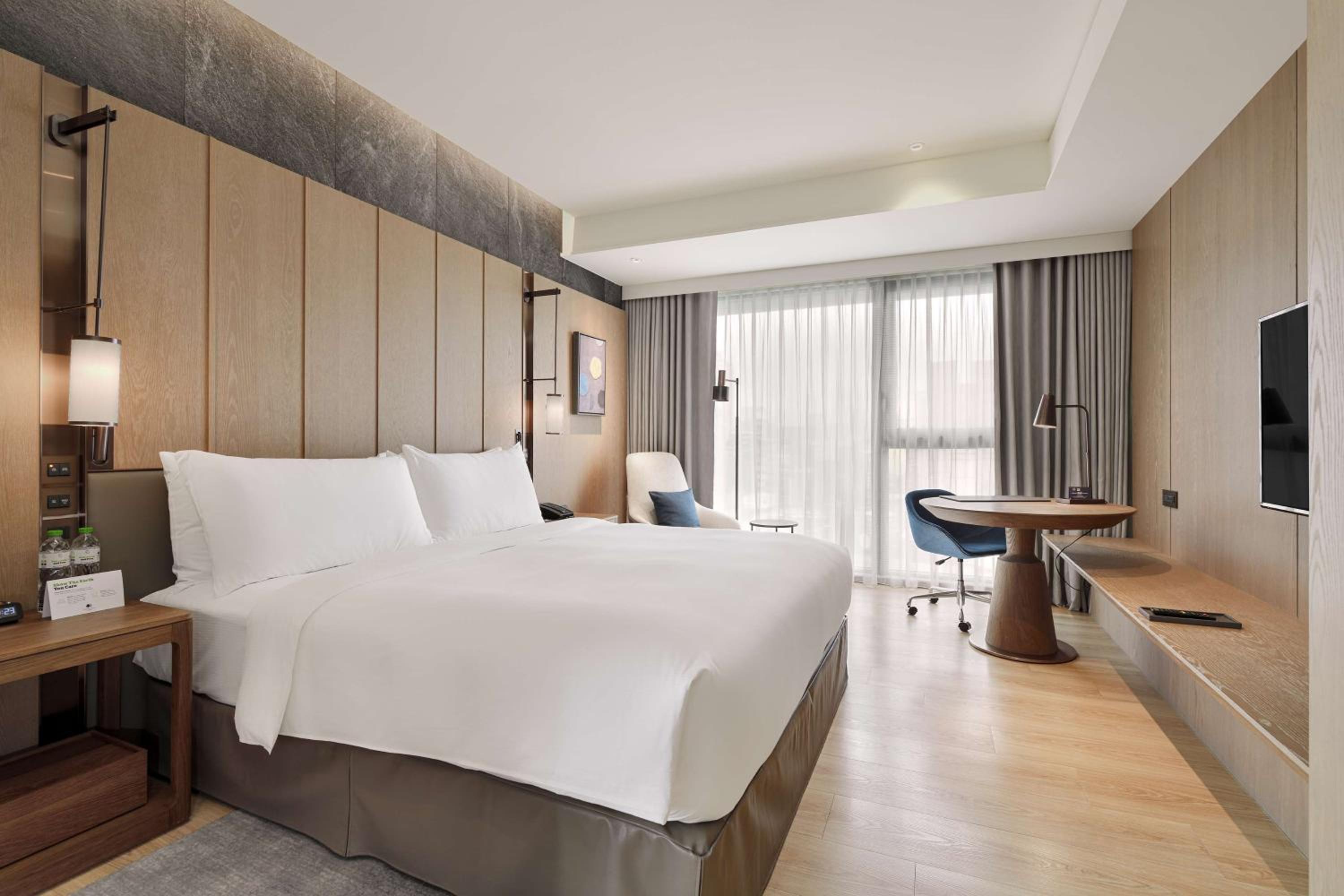 Available room
