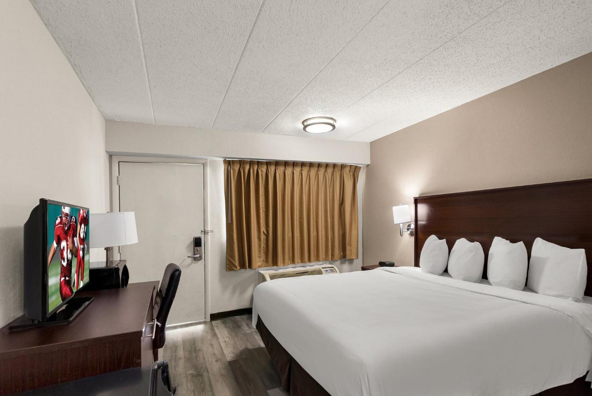 Standard King Room Non-Smoking - Photo 3