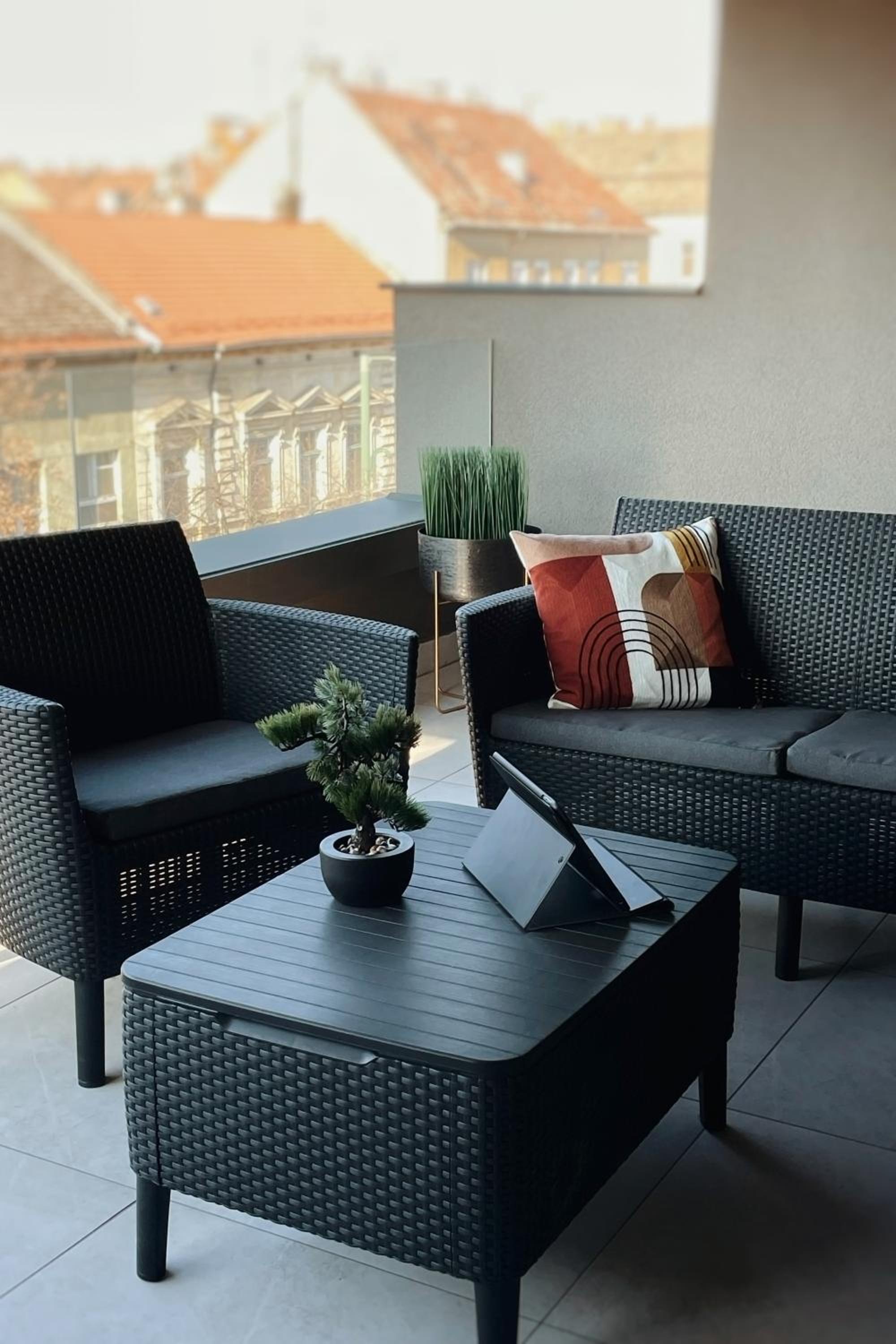 Deluxe Double Room with Balcony photo 3