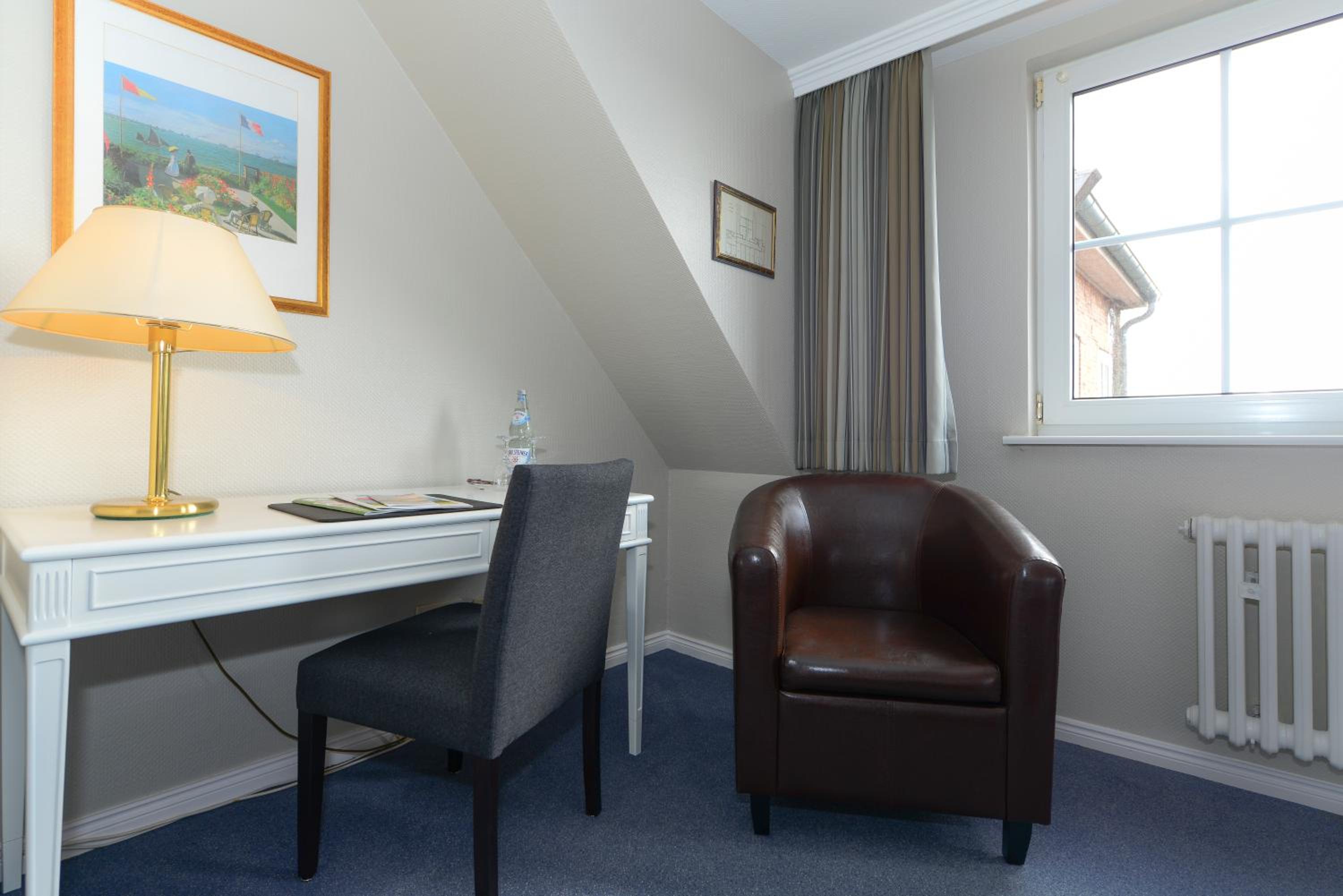 Standard Double Room photo 3