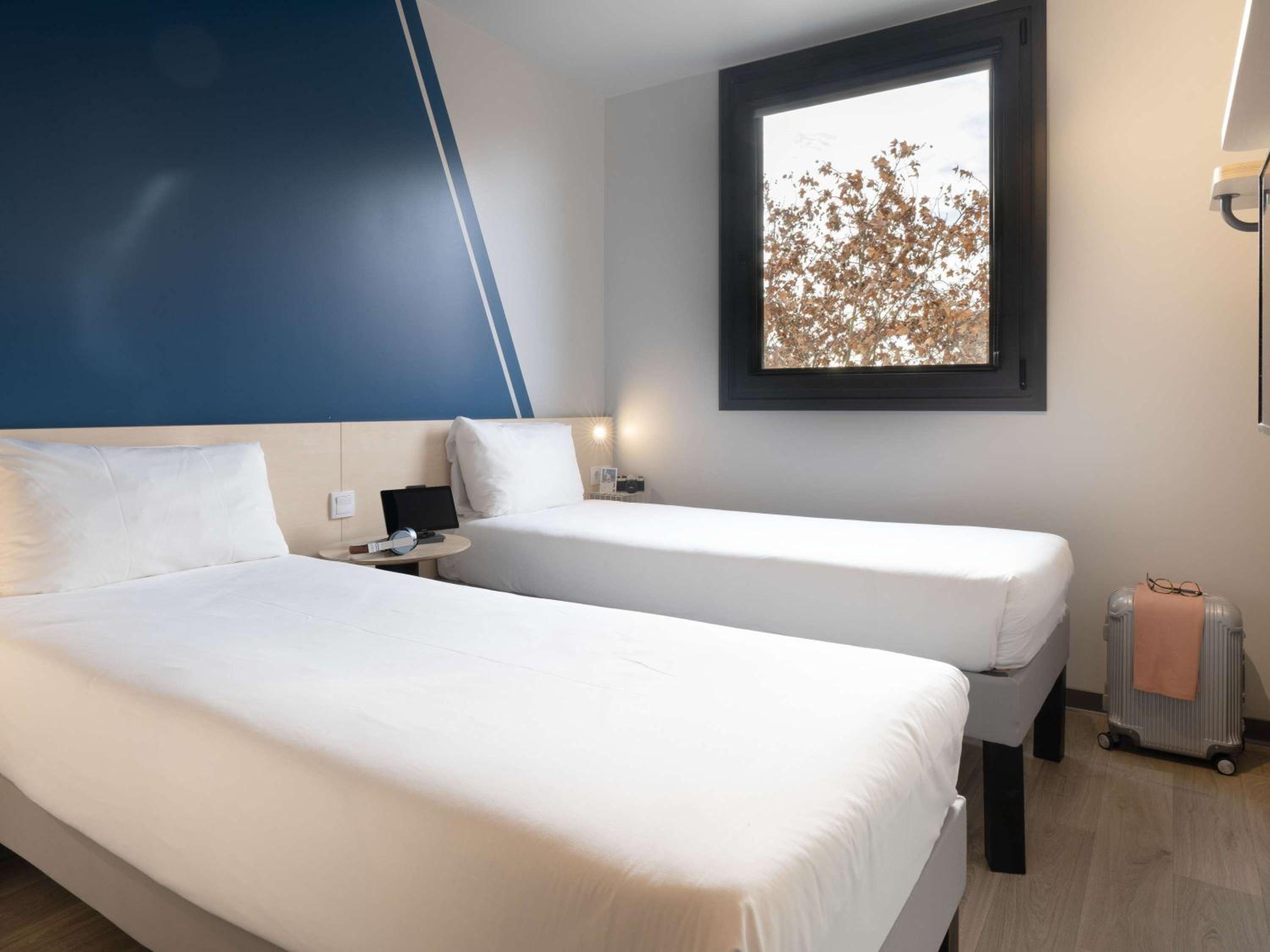 Habitación Estándar con Dos Camas Individuales