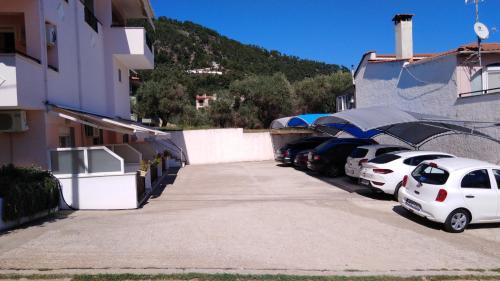 Apartment - Ground Floor photo 2