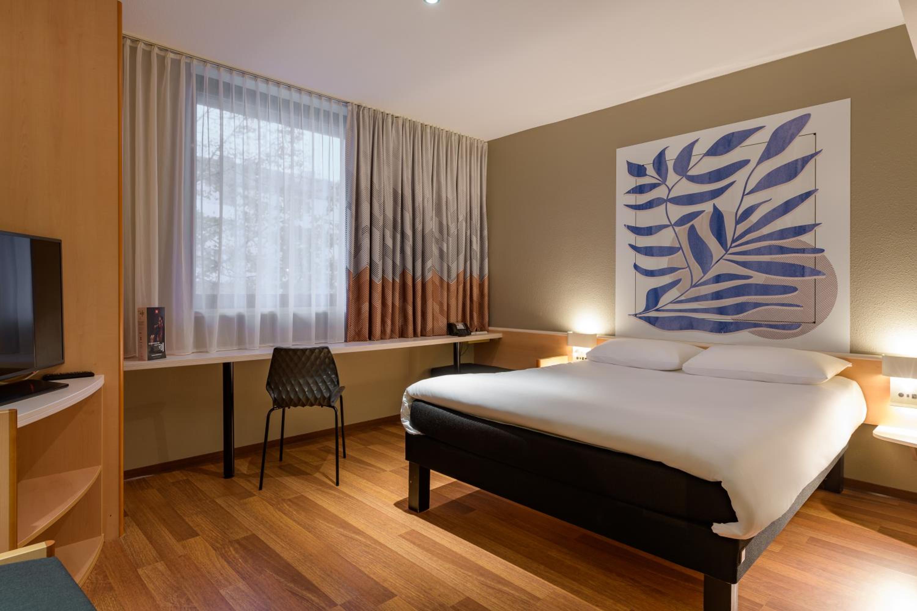 Standard Double Room - Photo 6