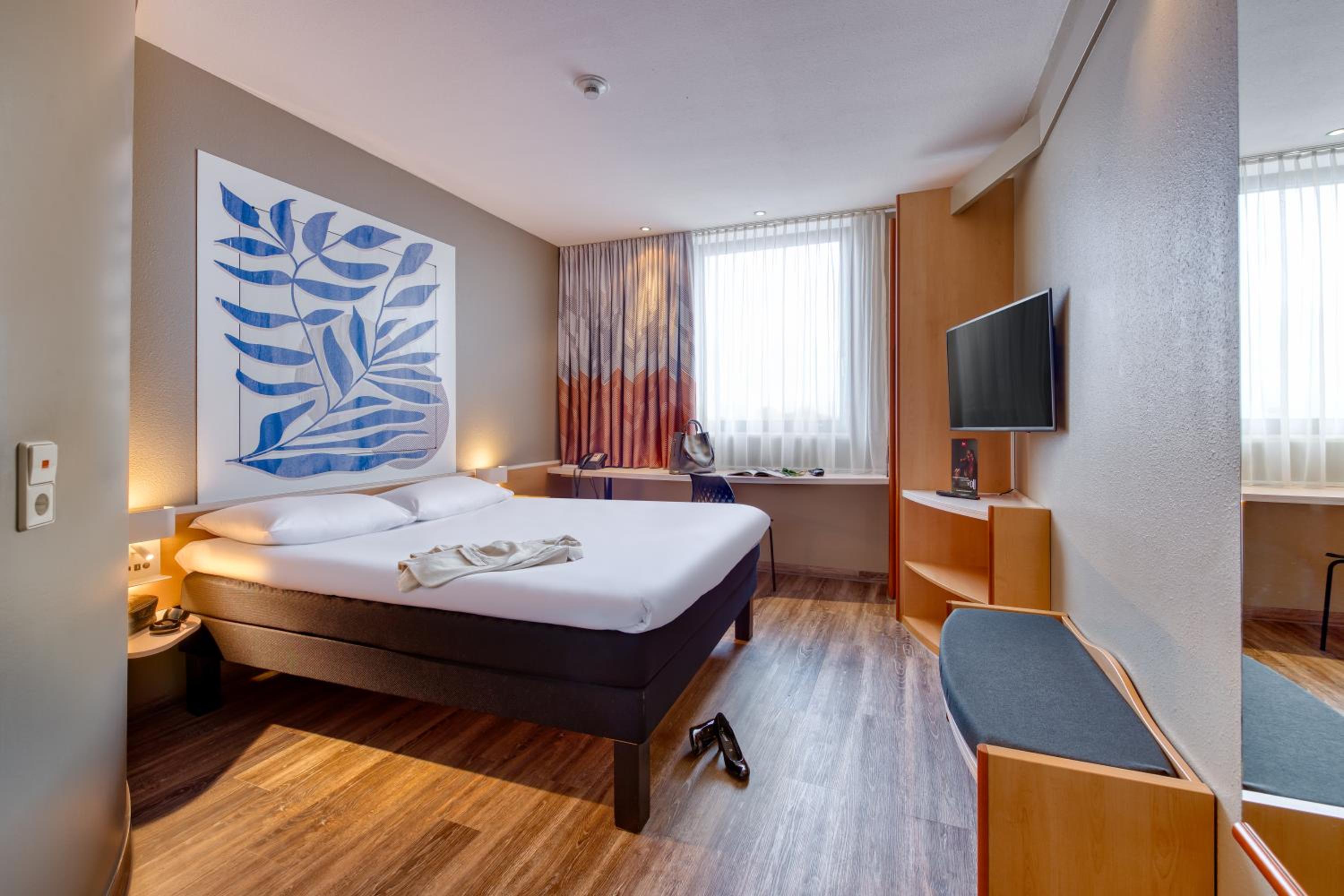 Standard Double Room - Photo 39